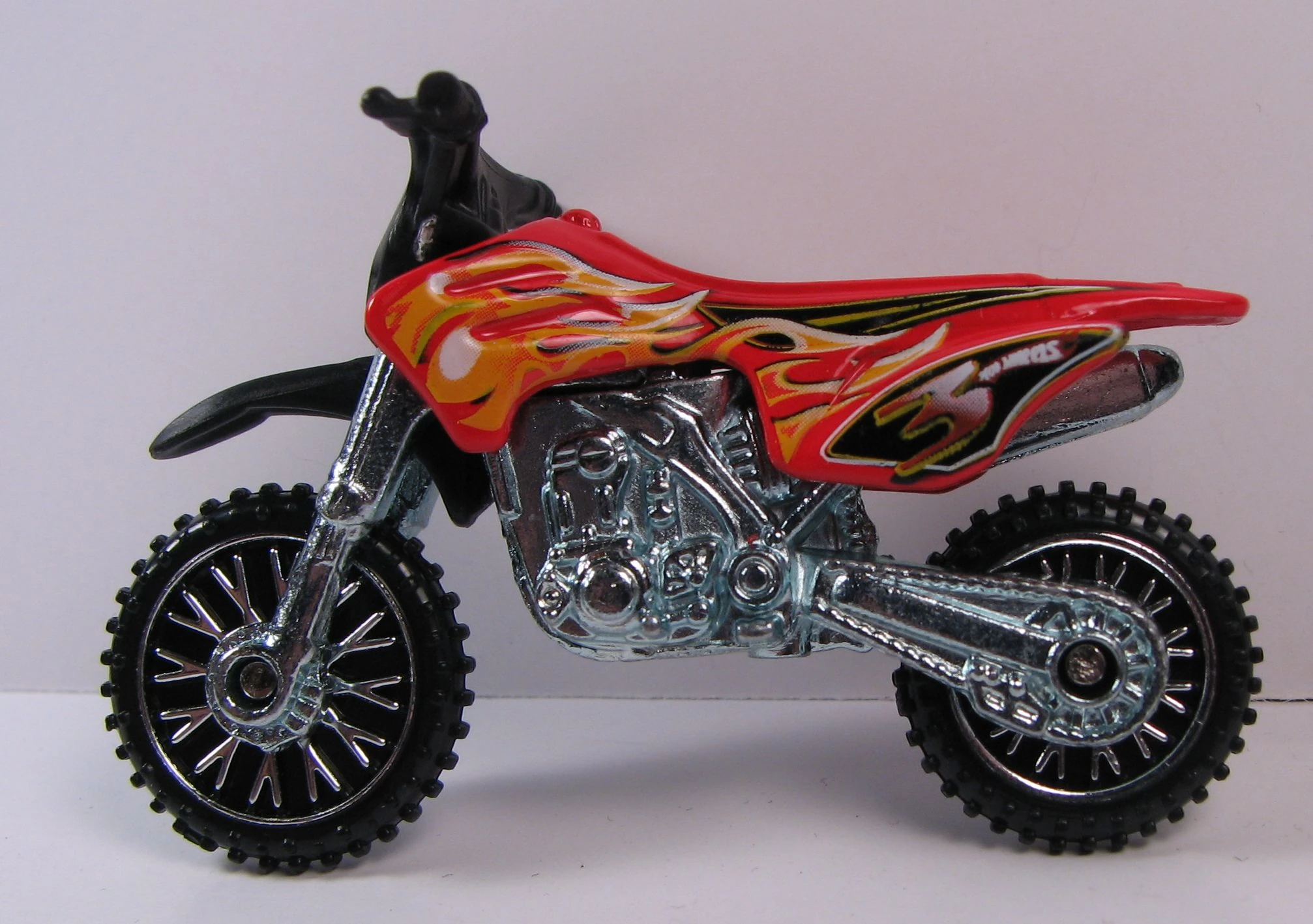 HW450F