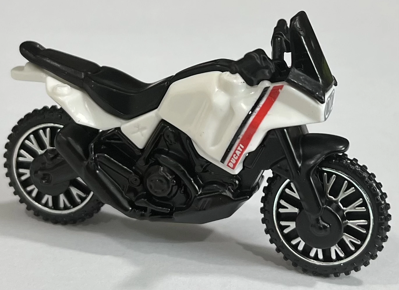 DUCATI DESERTX