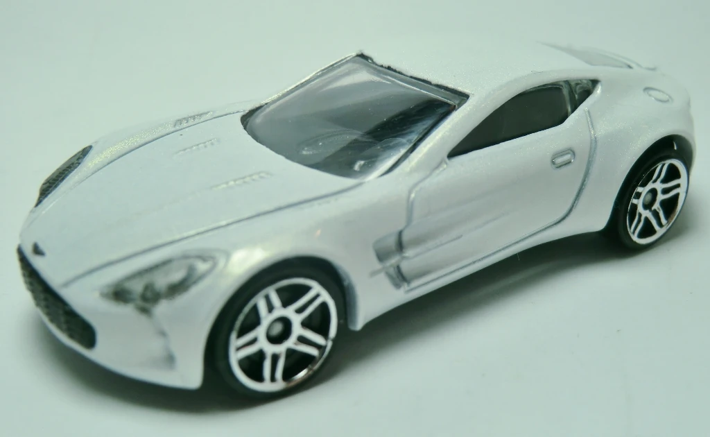 Aston Martin One-77