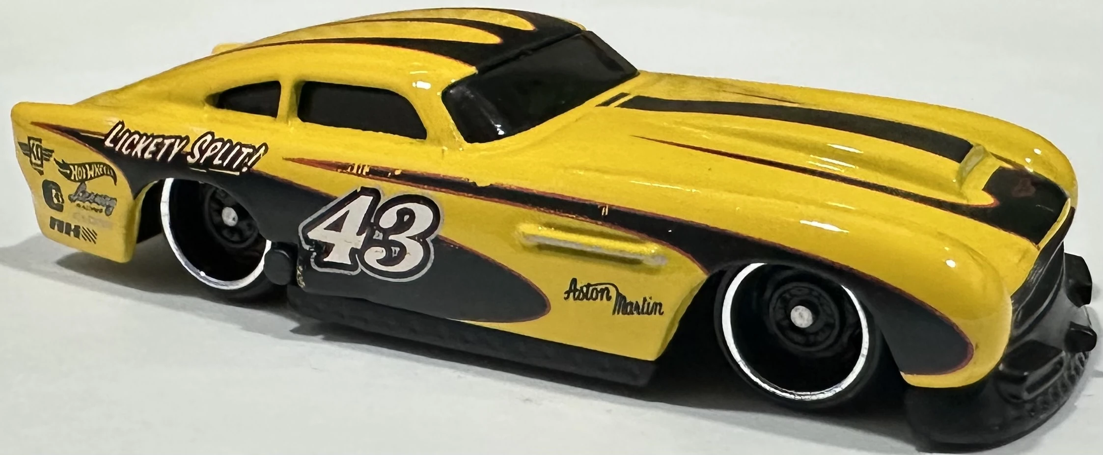 ASTON MARTIN DB4GT HIGH-SPEED EDITION