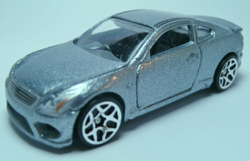 Infiniti G37