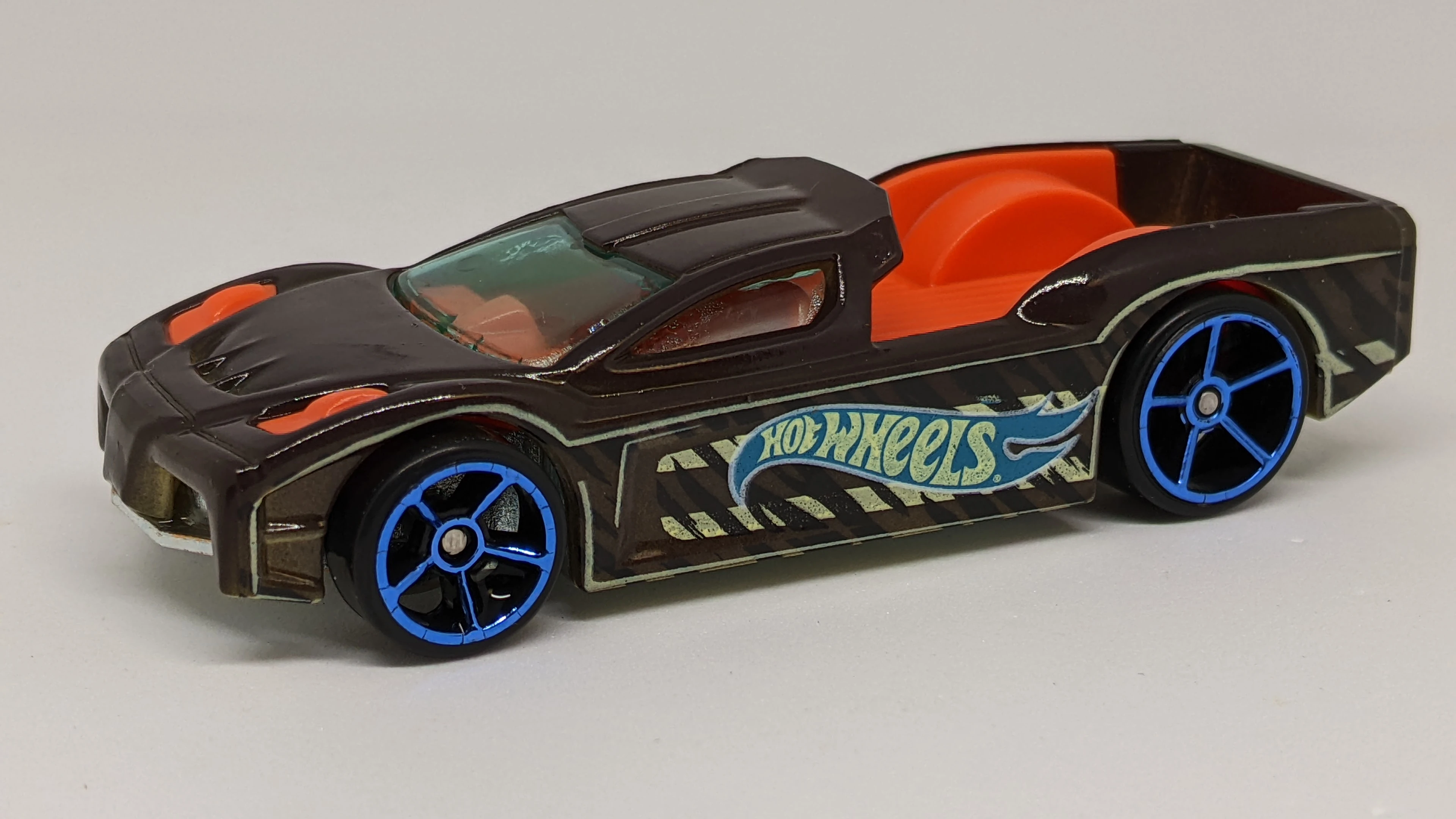 Hypertruck