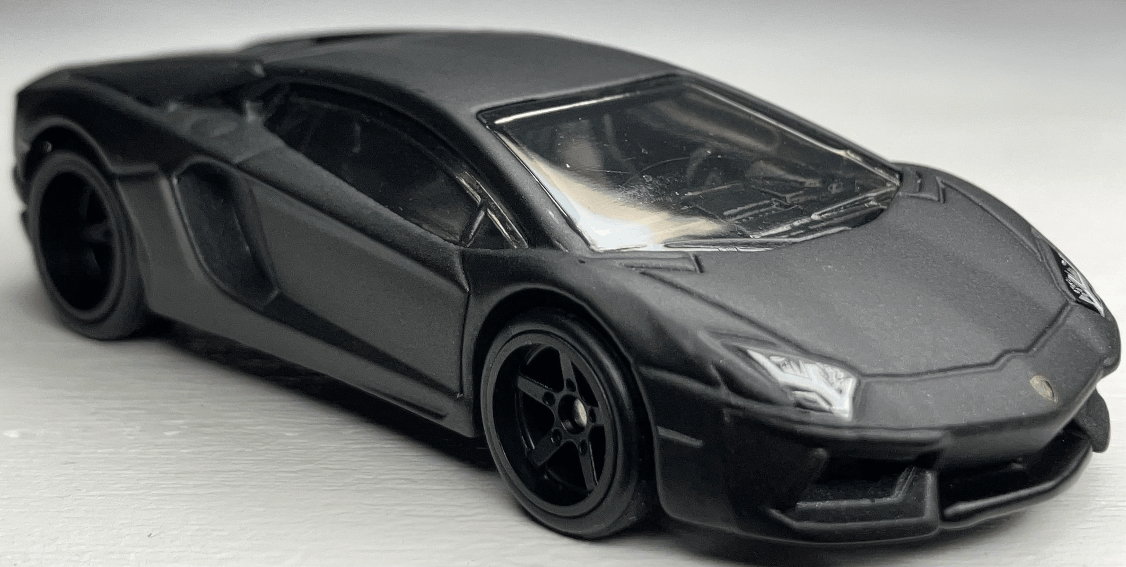 Aventador Miura Homage
