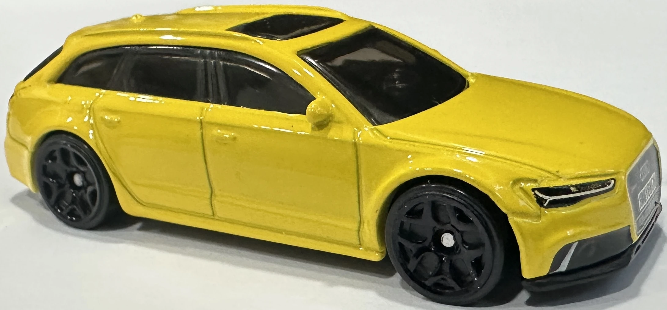 ‘17 AUDI RS 6 AVANT