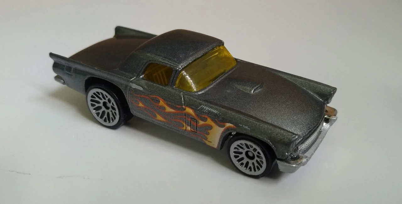 '57 T-Bird