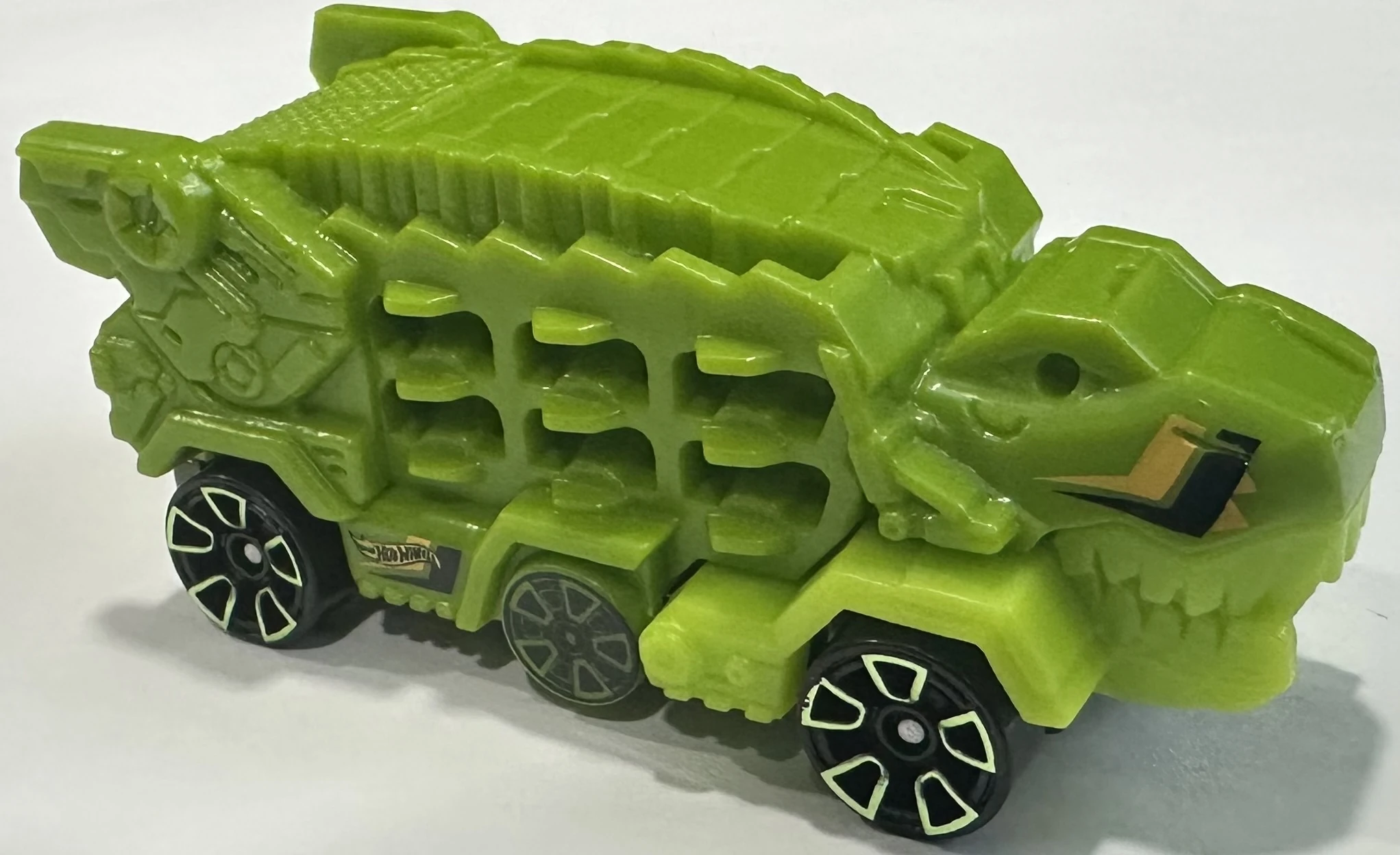 HW ULTIMATE T-TREX TRANSPORTER