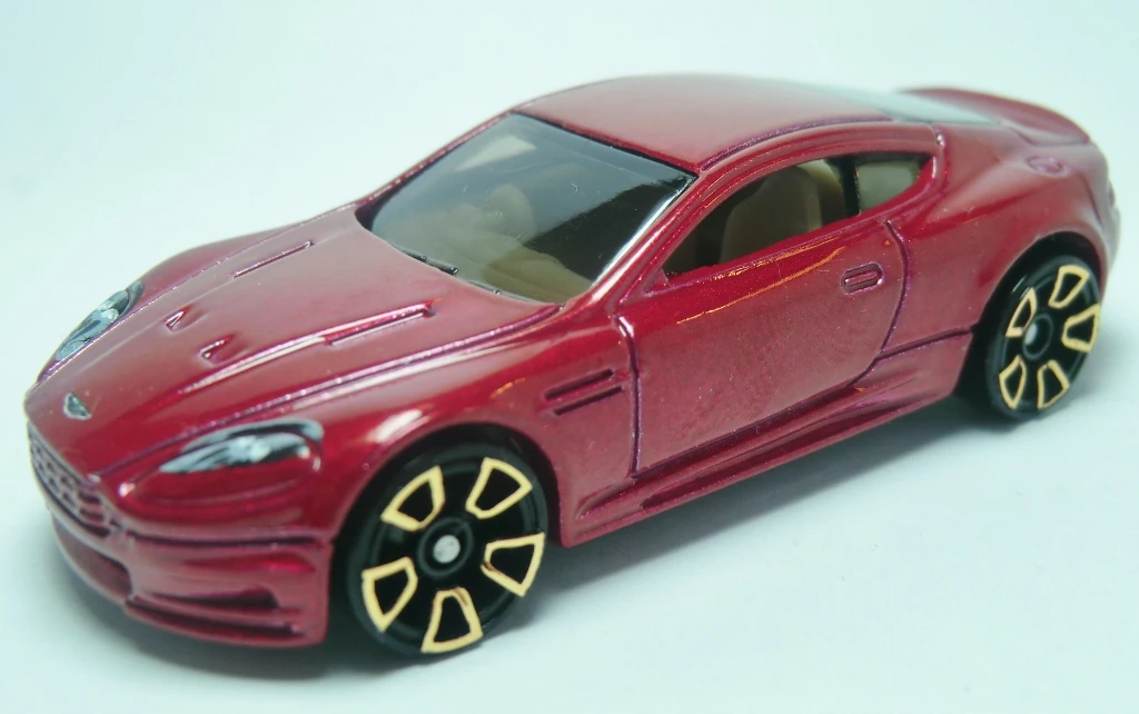 Aston Martin DBS