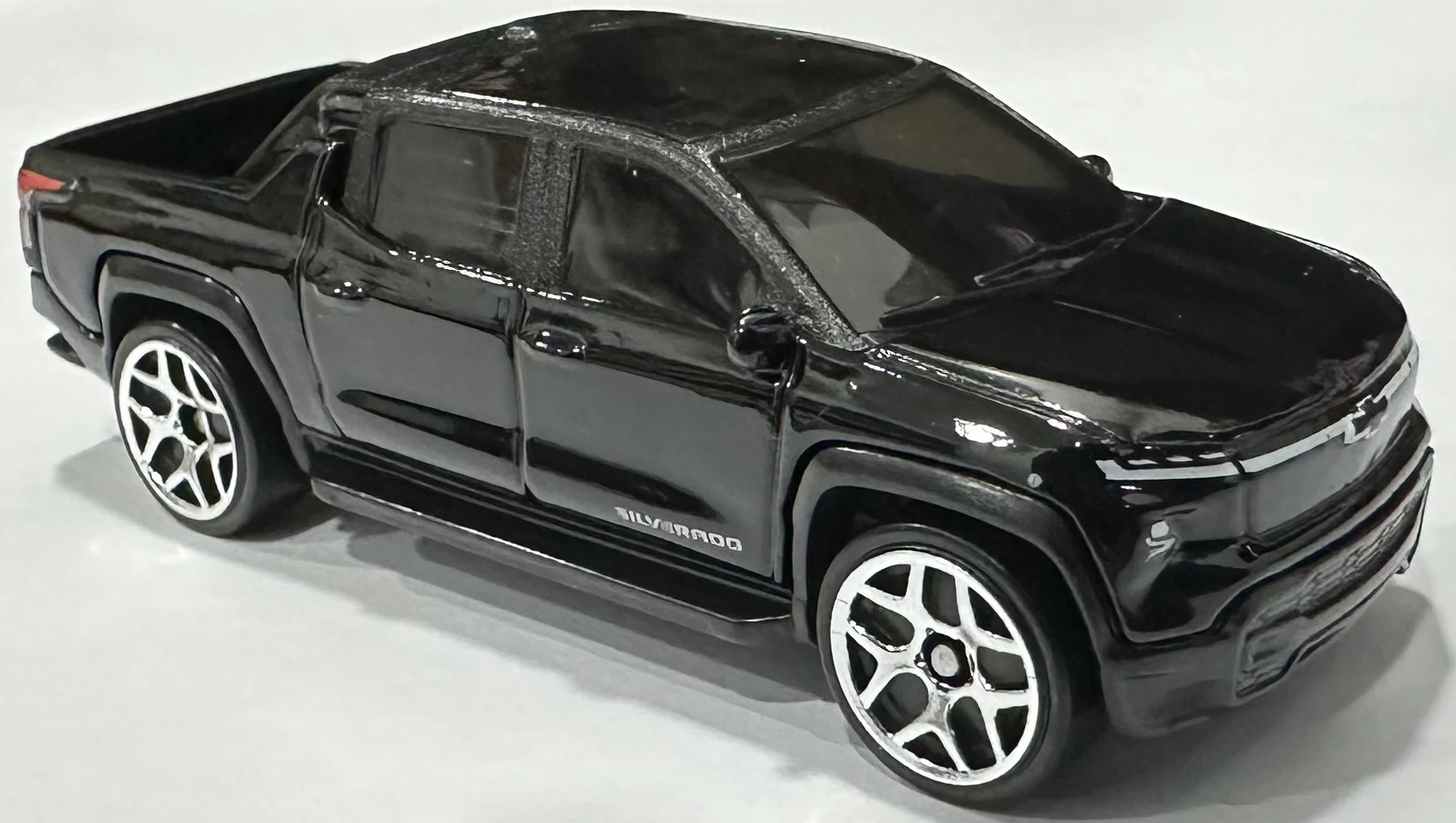 Silverado EV RST