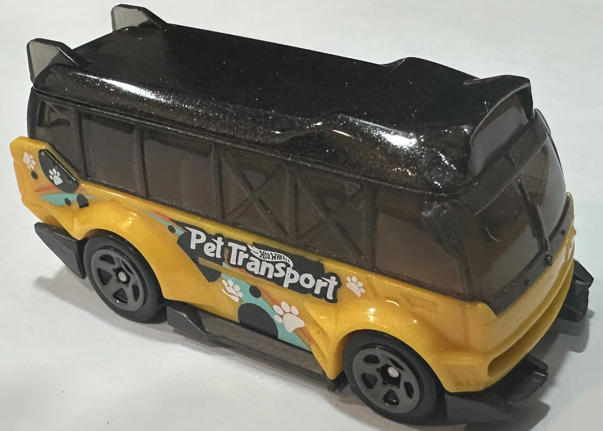 Kowloon'd Hypervan