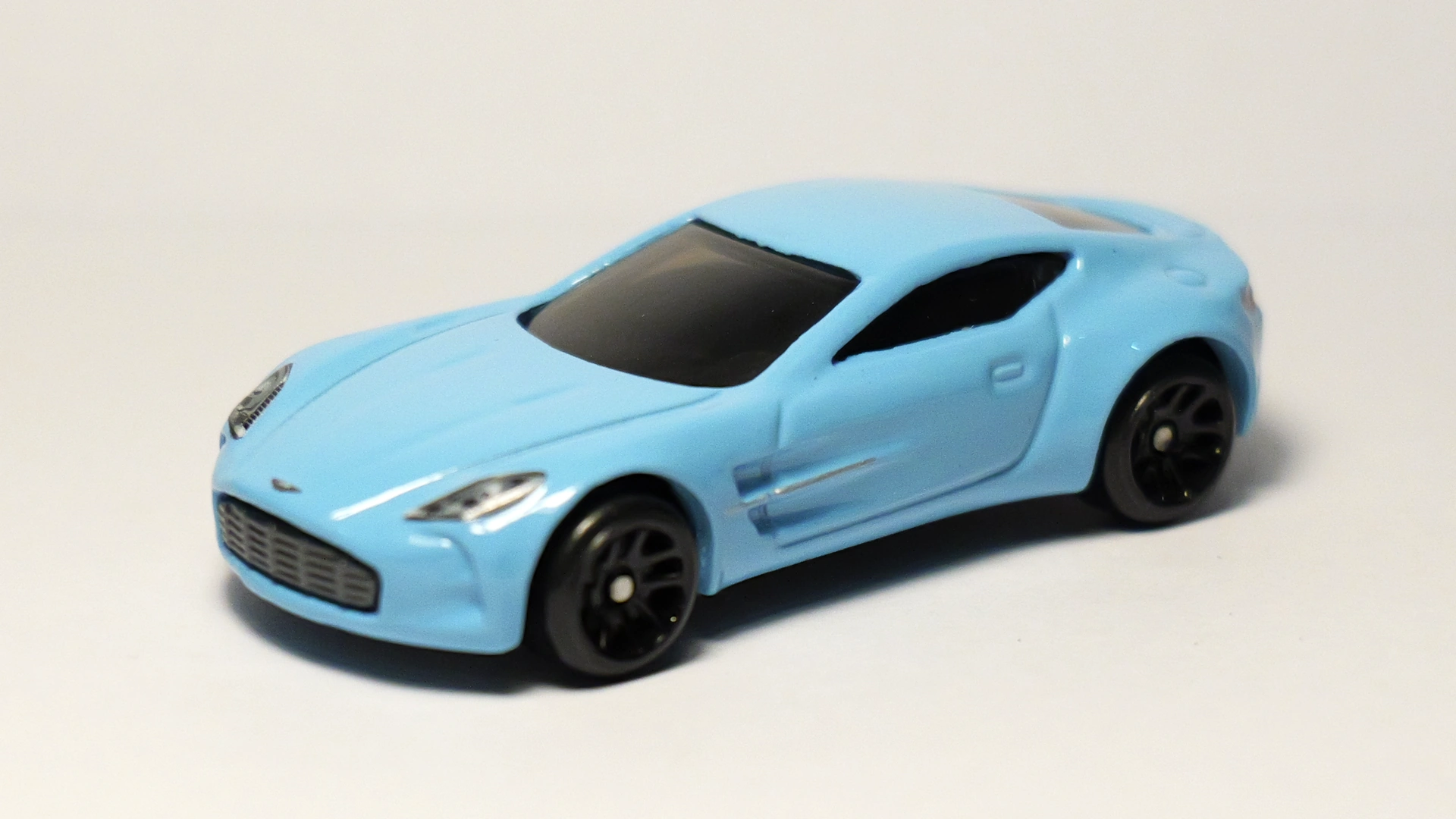 Aston Martin One-77