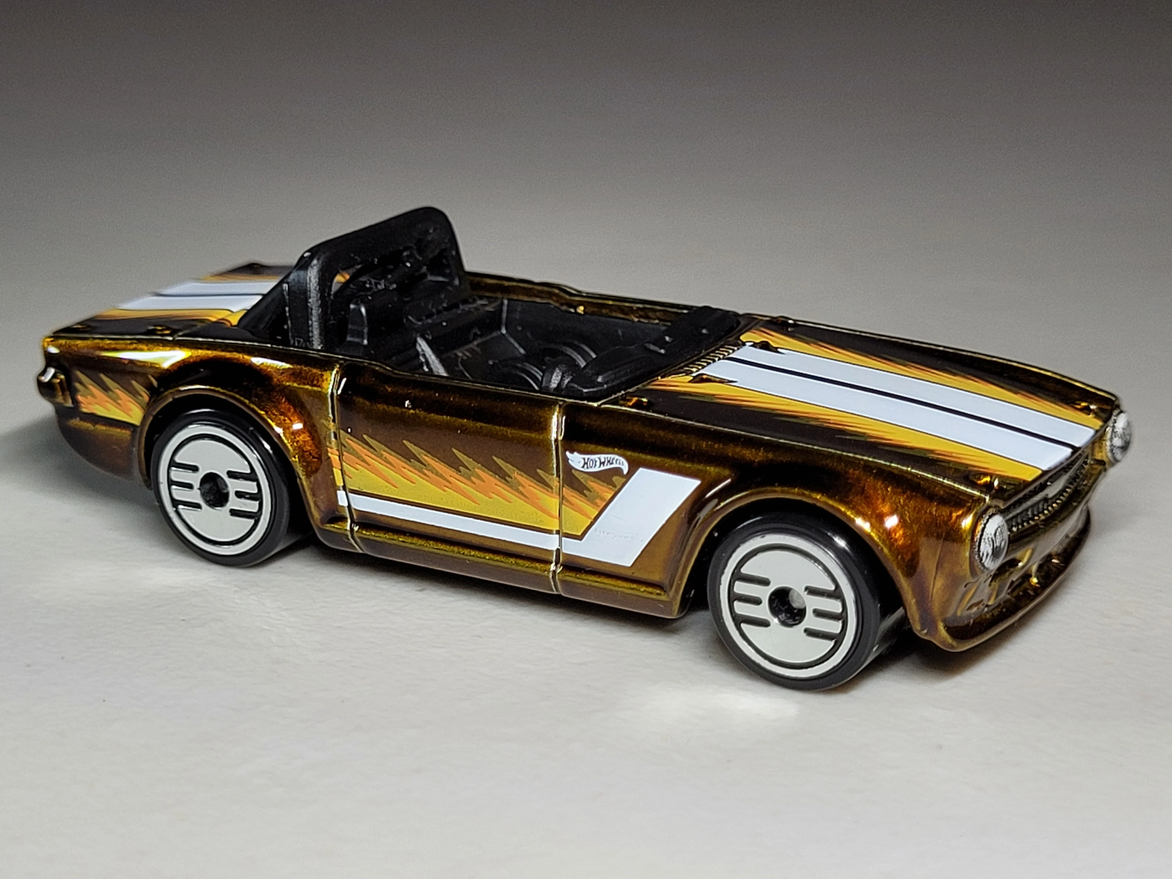 Triumph TR6
