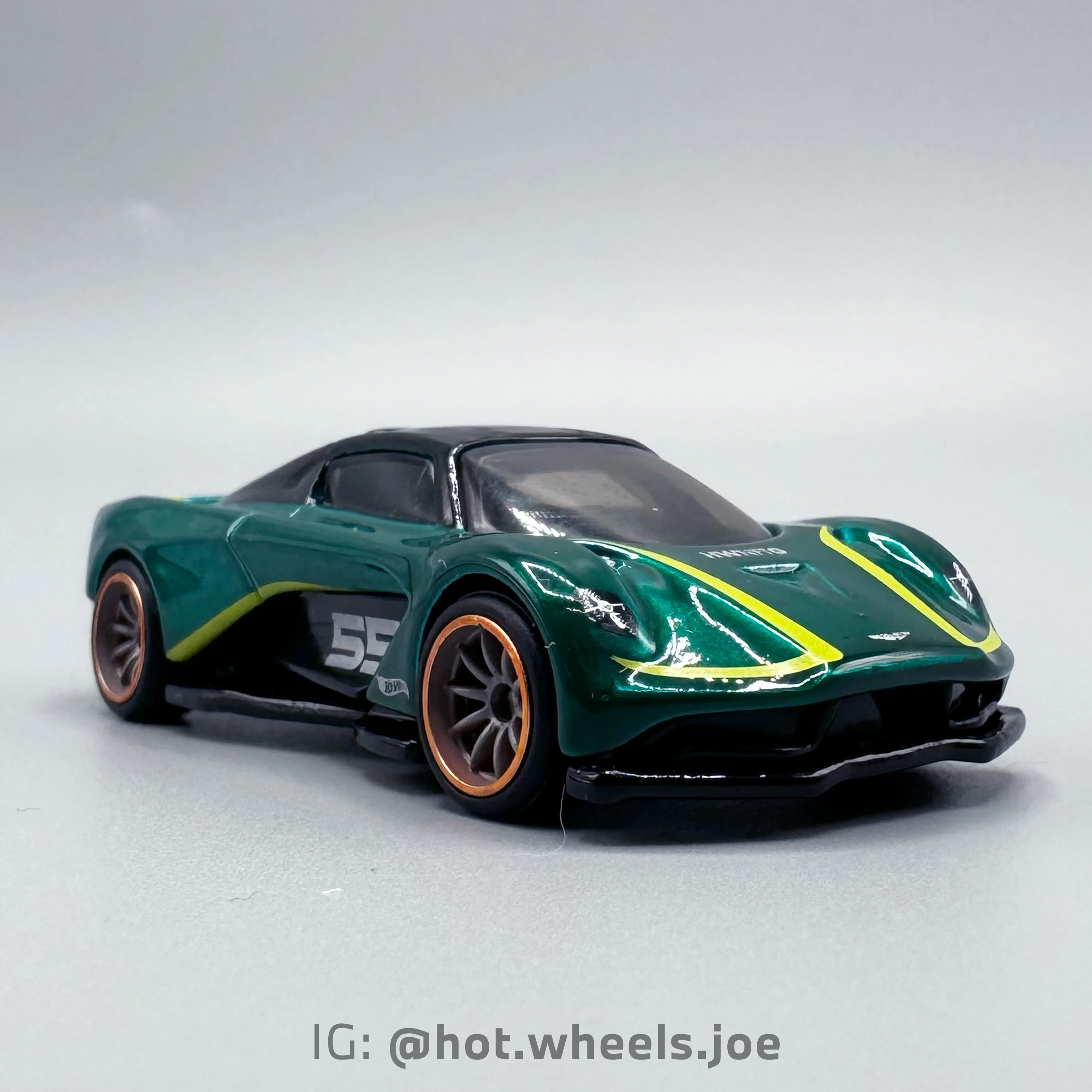 Aston Martin Valhalla Concept