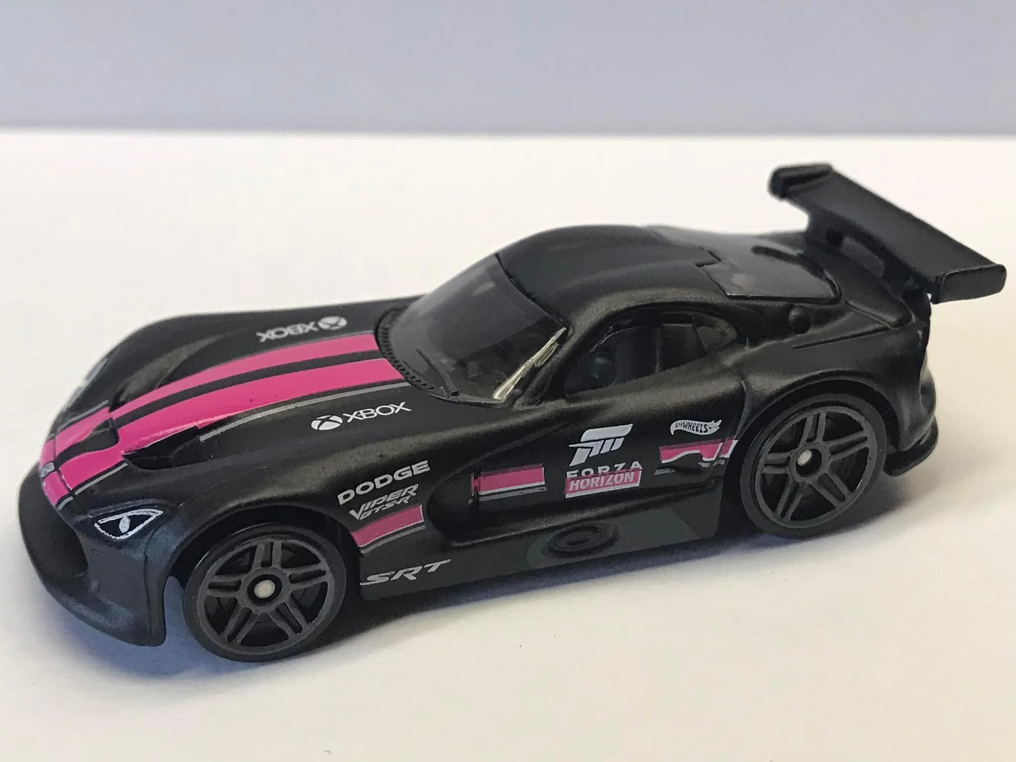 SRT Viper GTS-R