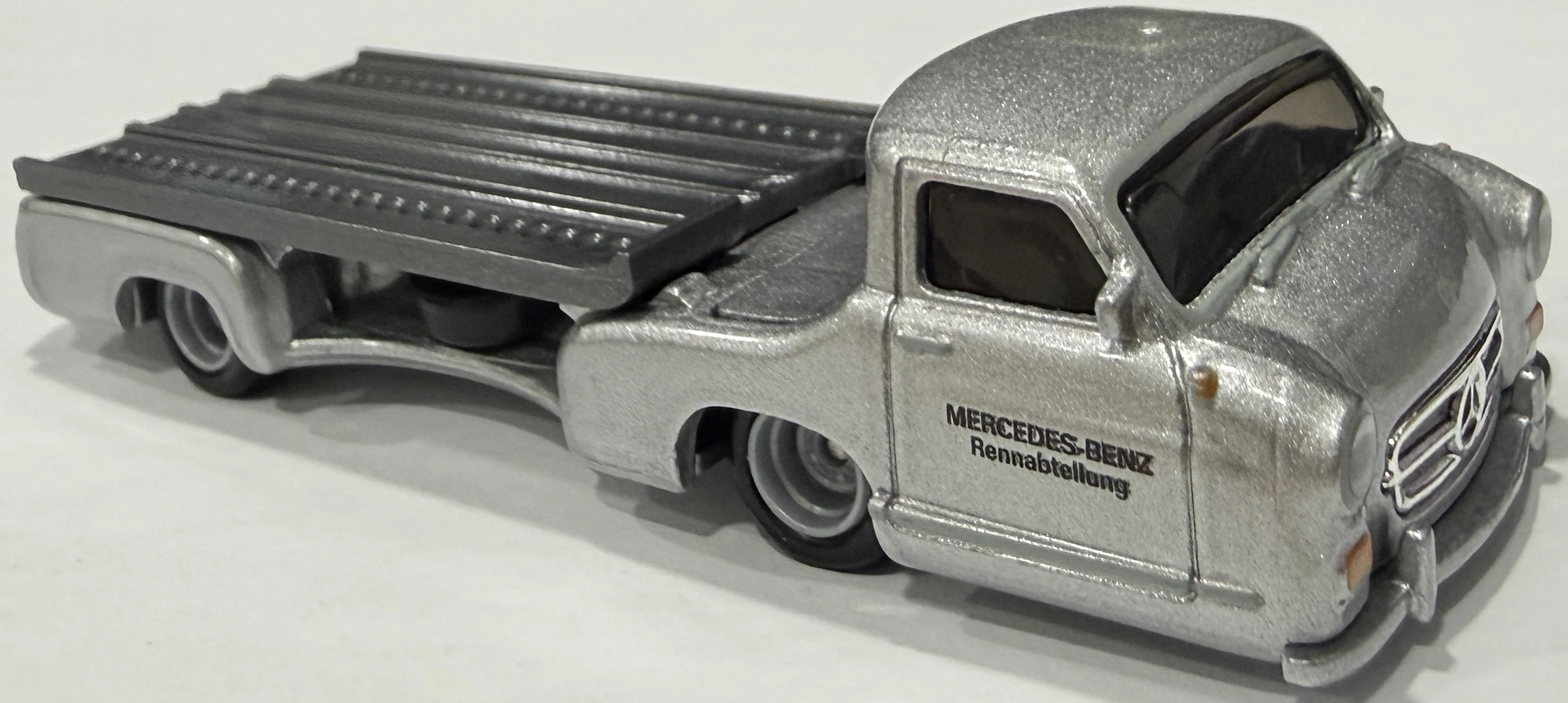 Mercedes-Benz Renntransporter