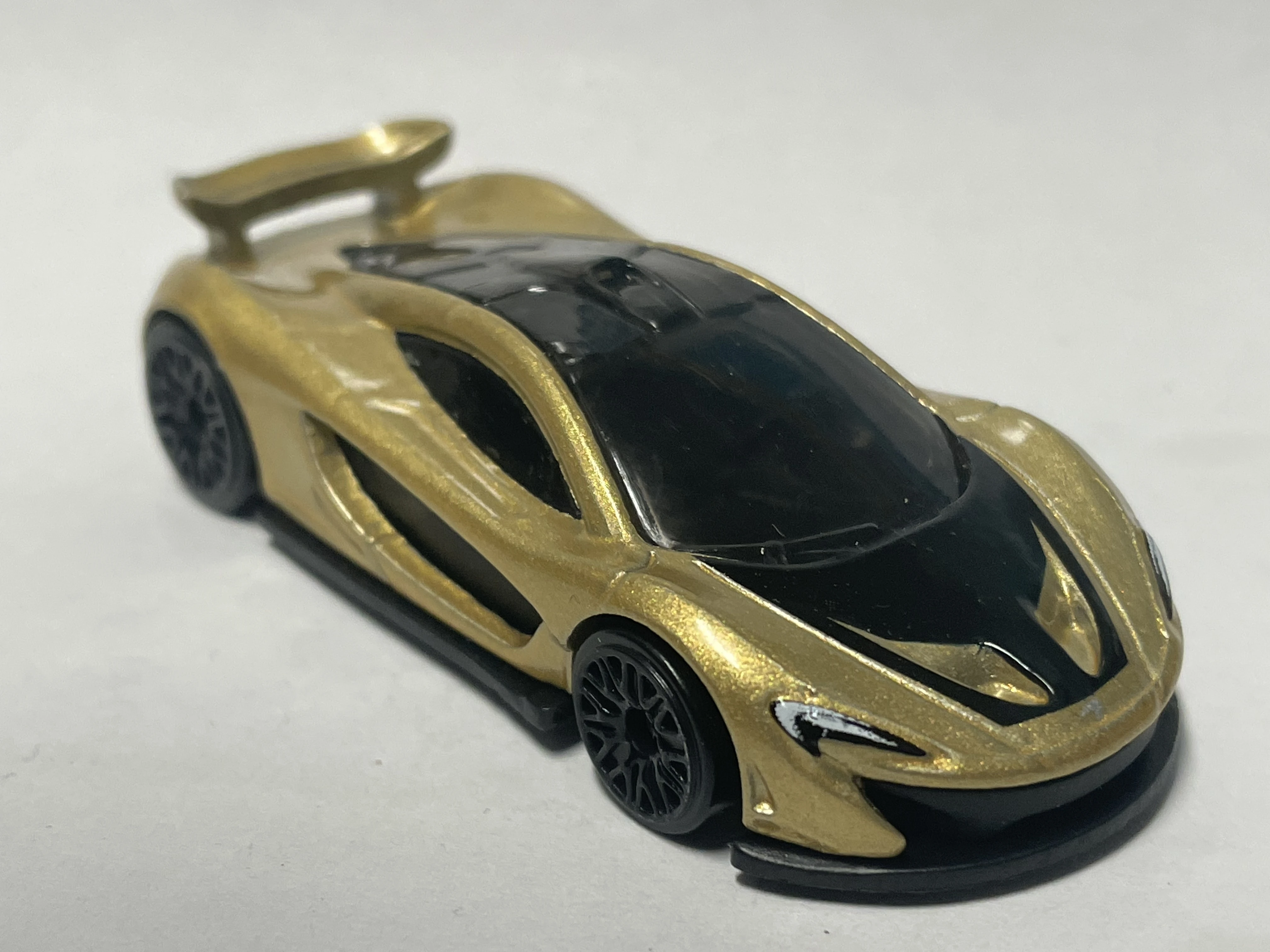 McLaren P1