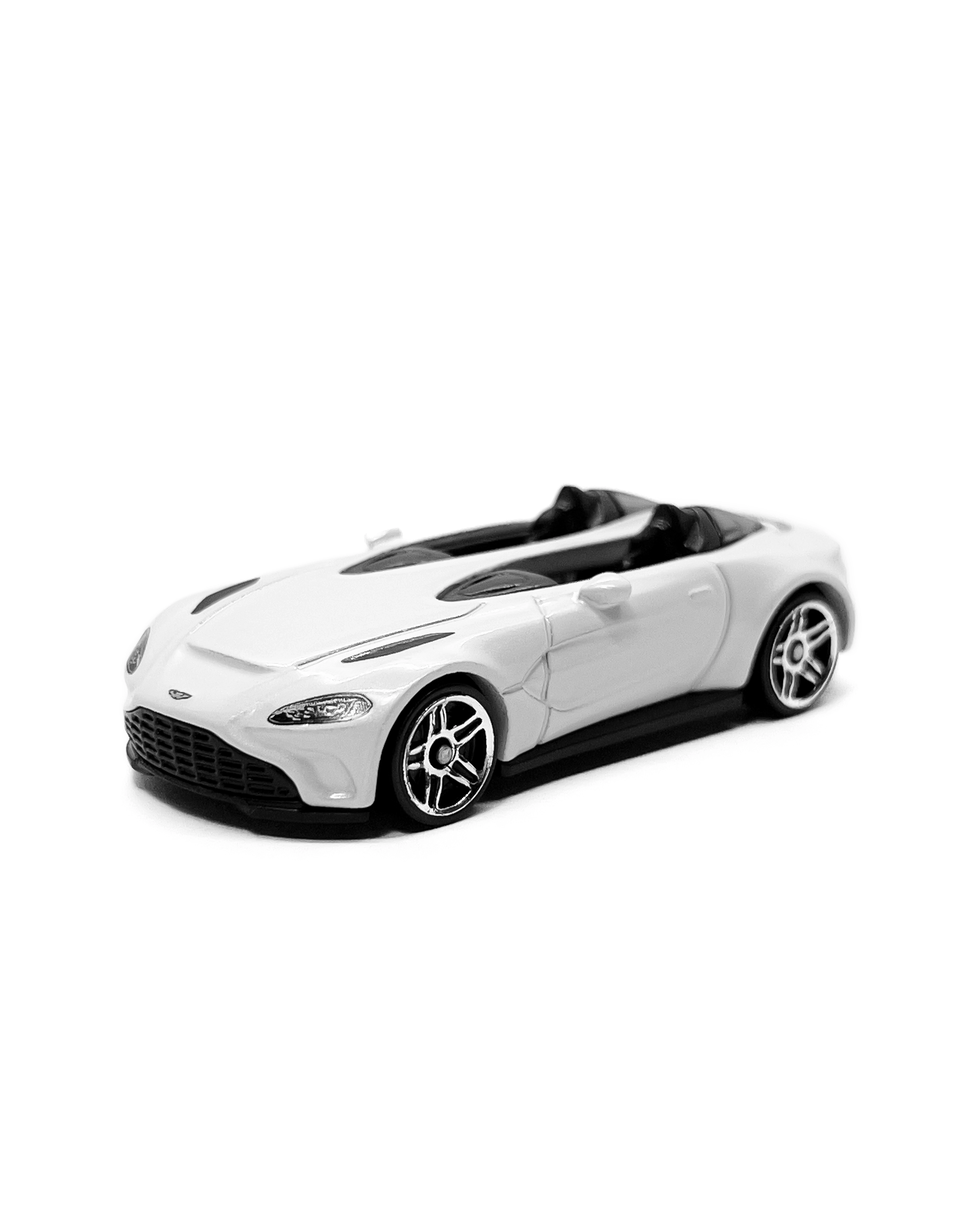 Aston Martin V12 Speedster