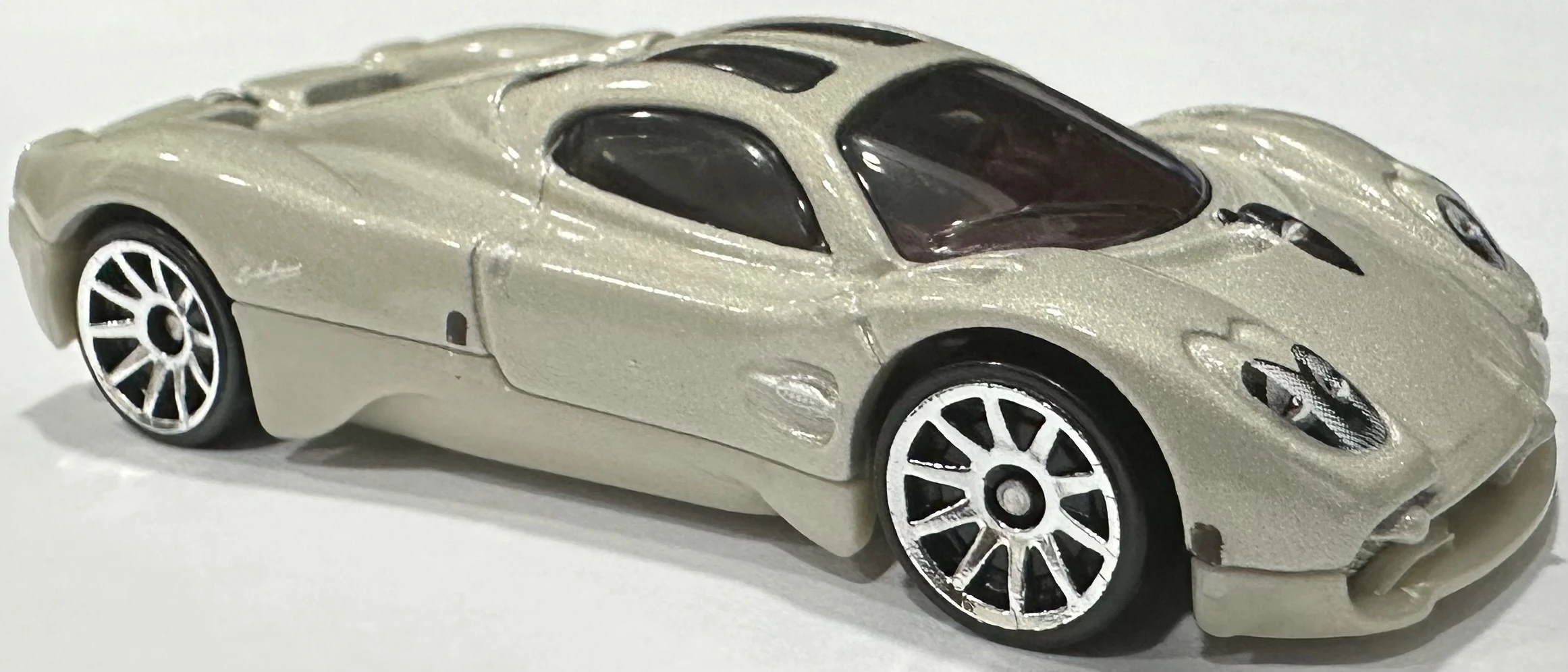 PAGANI UTOPIA
