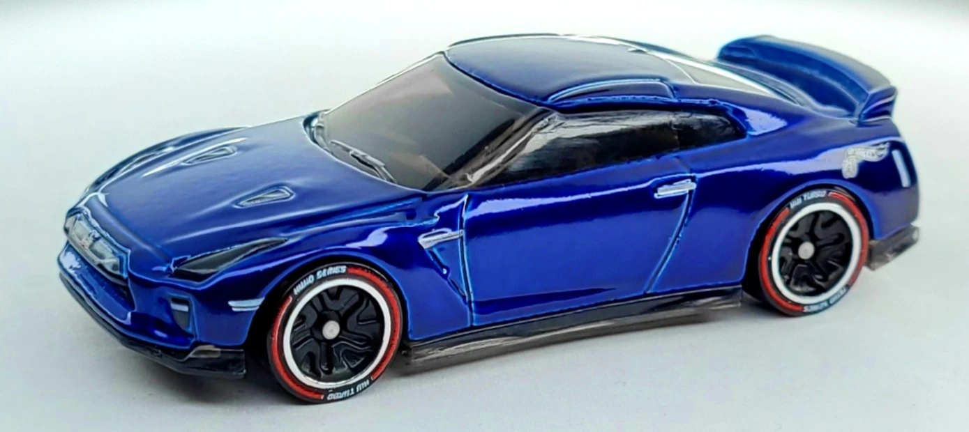 '17 Nissan GT-R (R35)