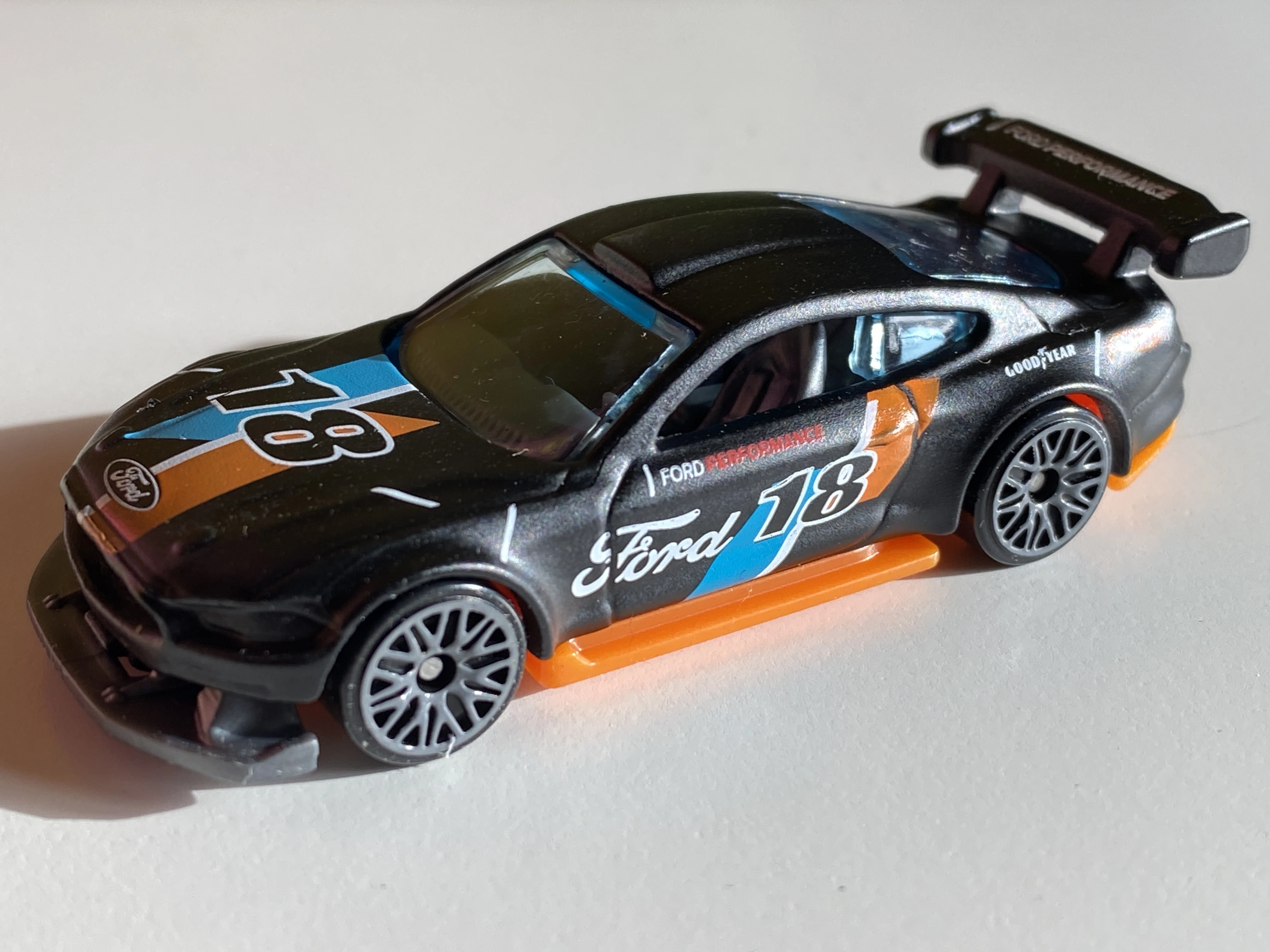 Custom '18 Ford Mustang GT