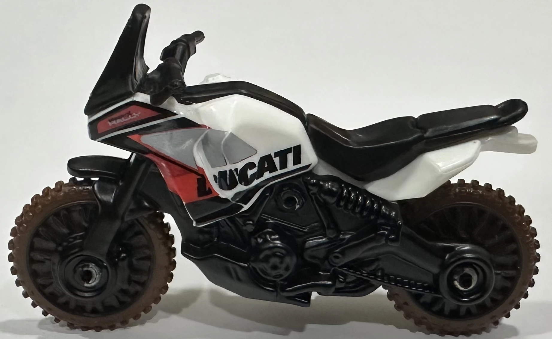 DUCATI DESERTX