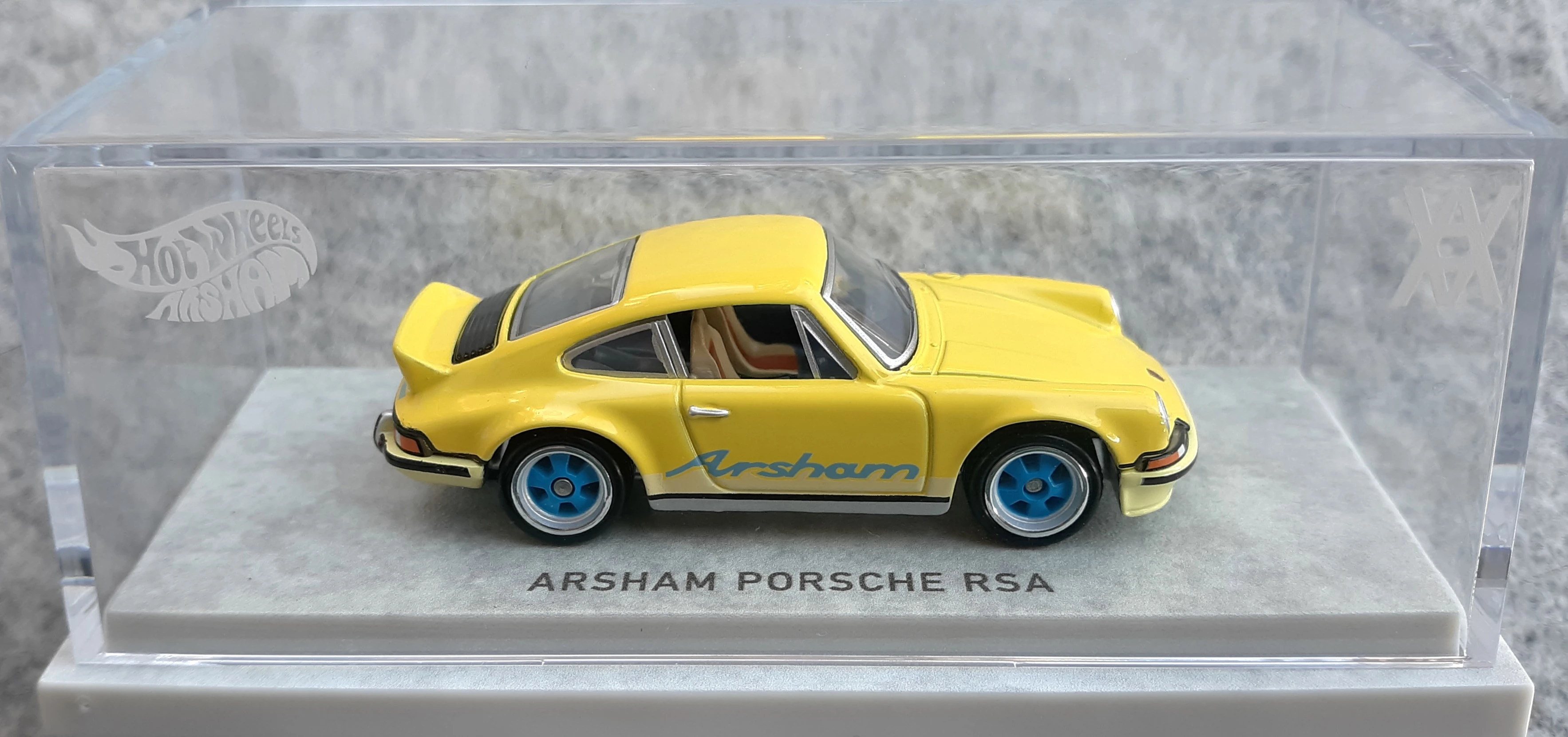 Porsche 911 Carrera RS 2.7