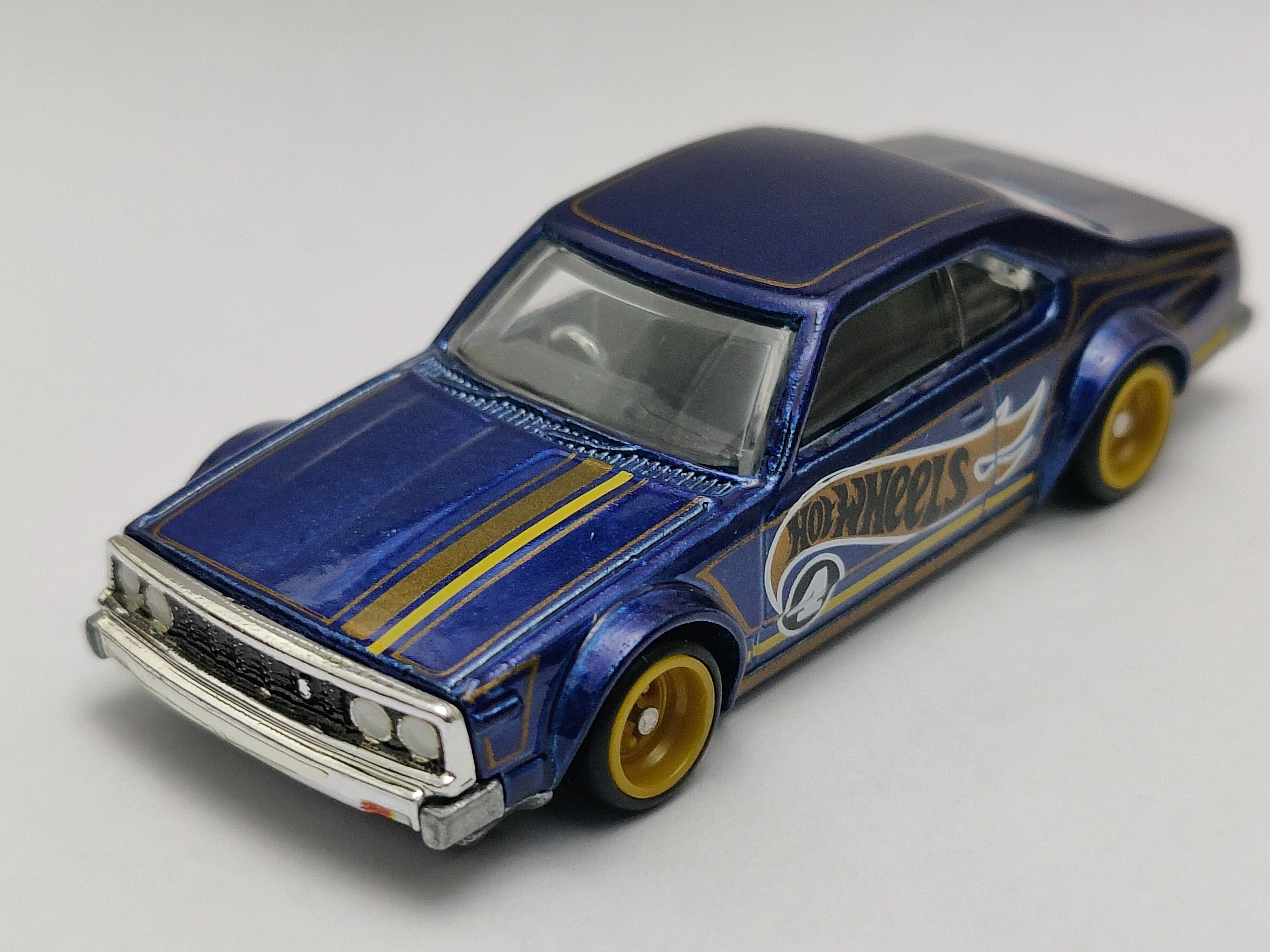 Nissan Skyline C210