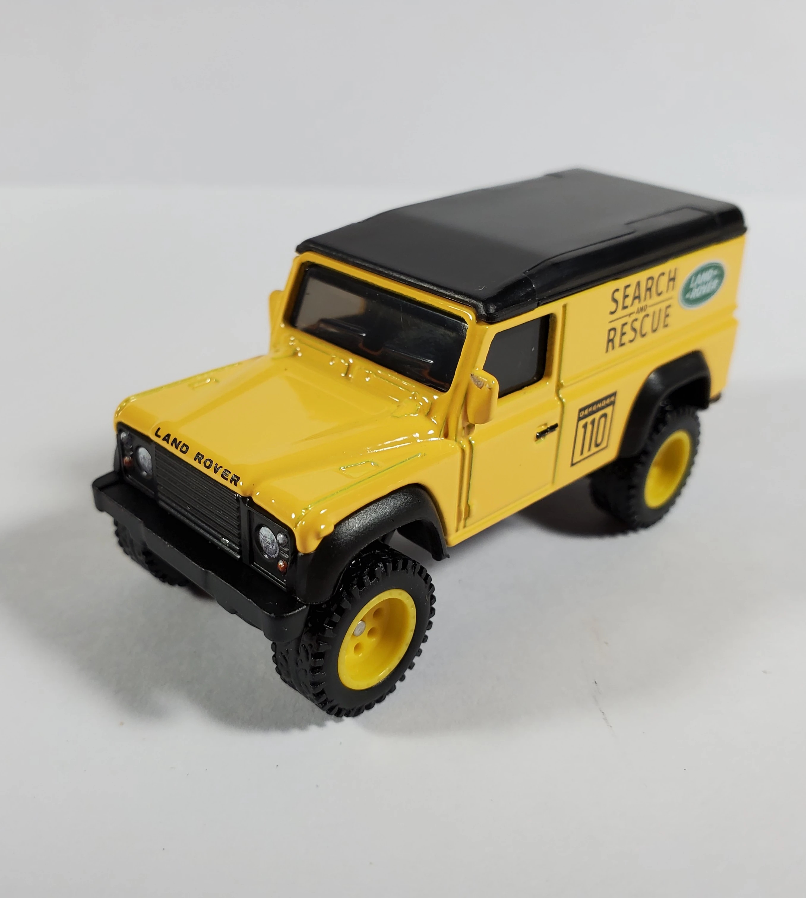 Land Rover Defender 110