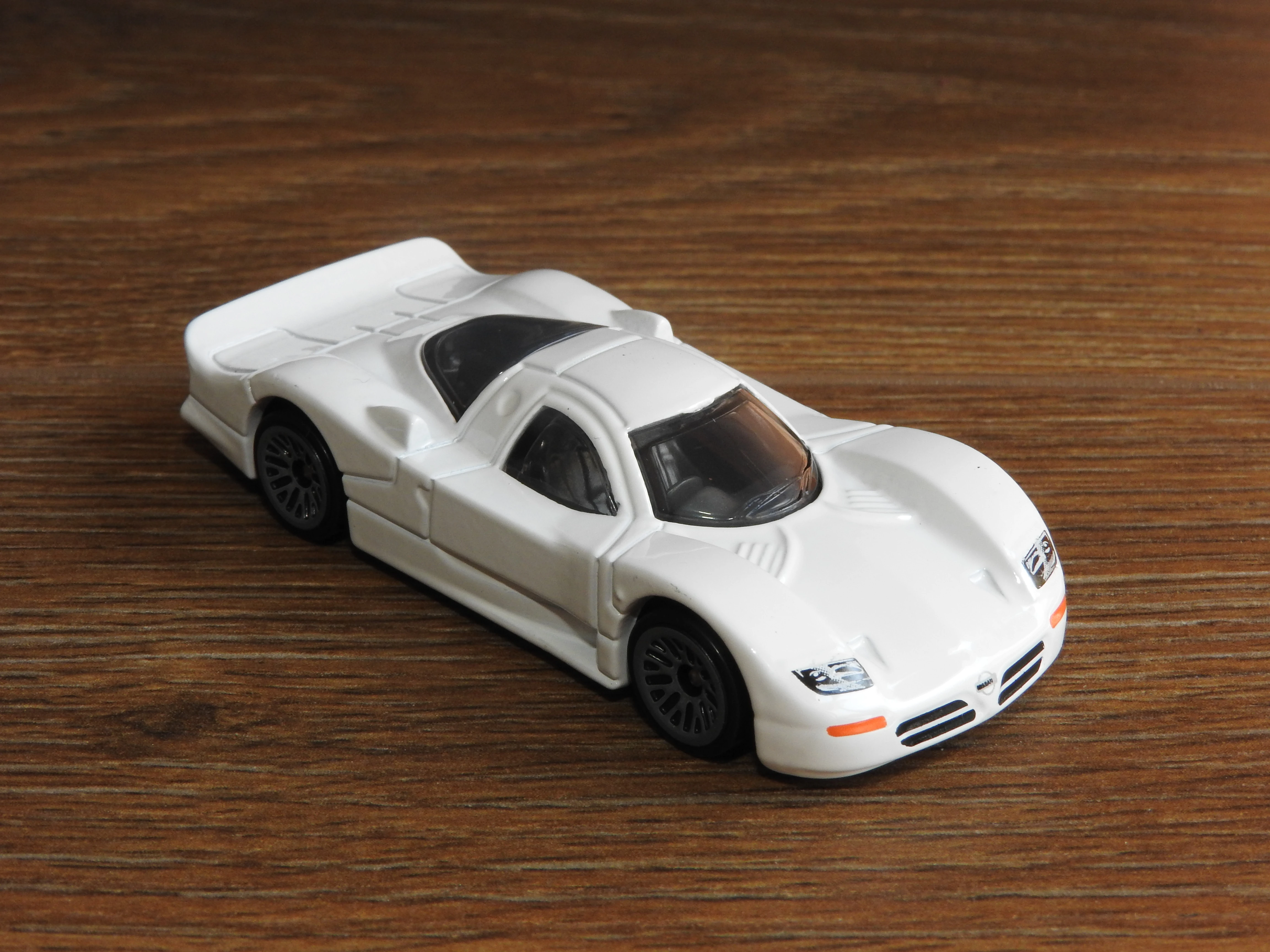 Nissan R390 GT1
