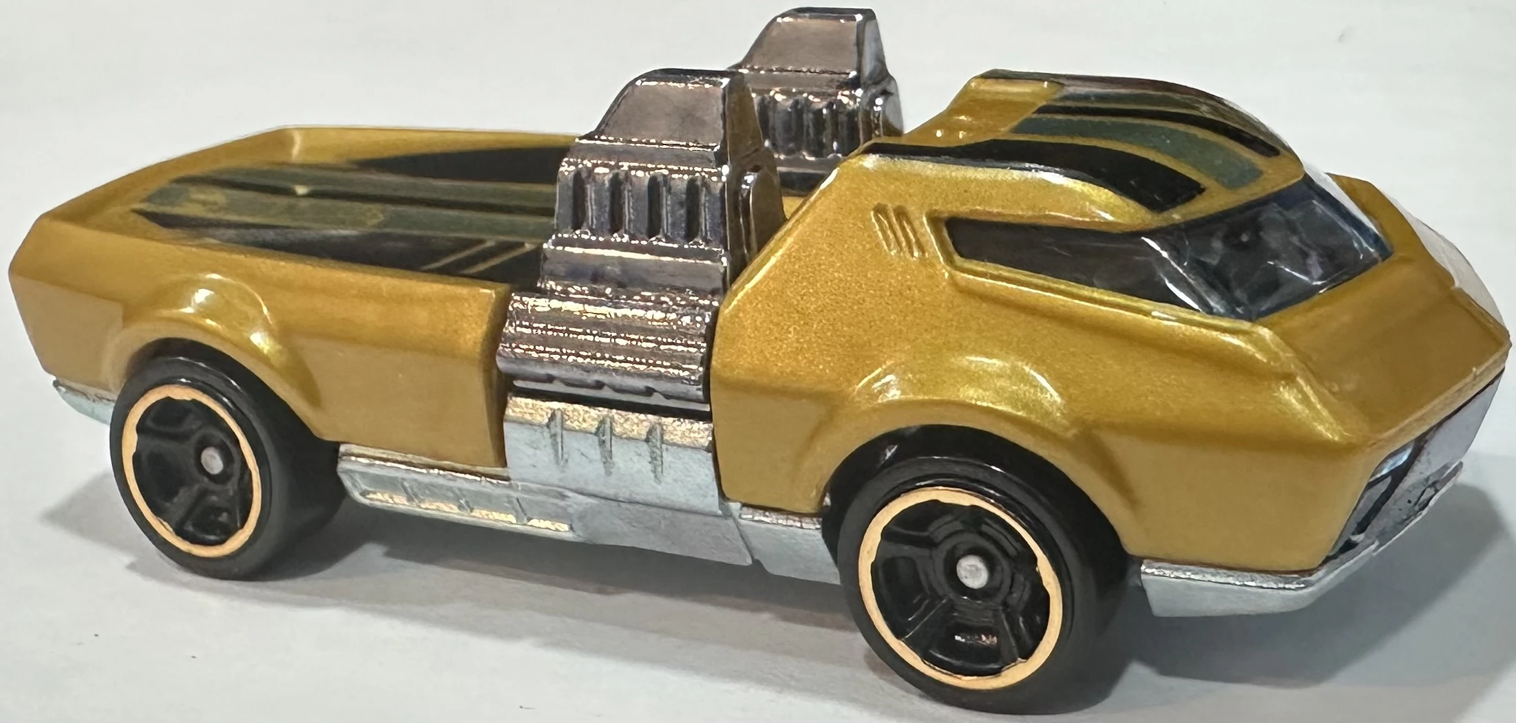 TWIN DORADO
