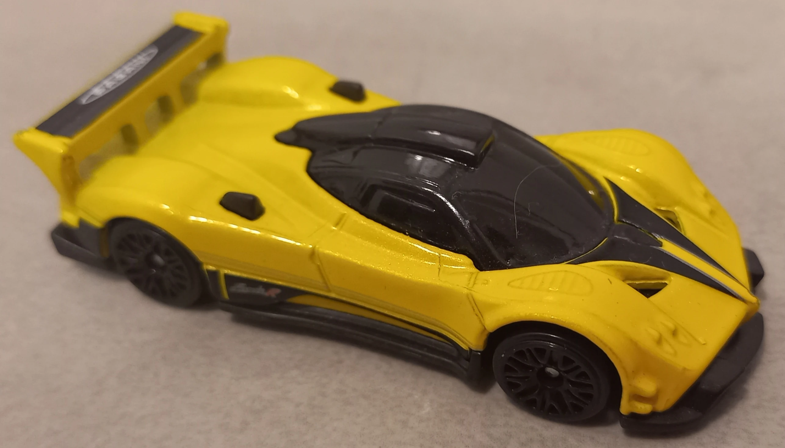 Pagani Zonda R