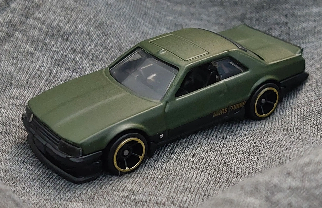 Nissan Skyline RS (KDR30)