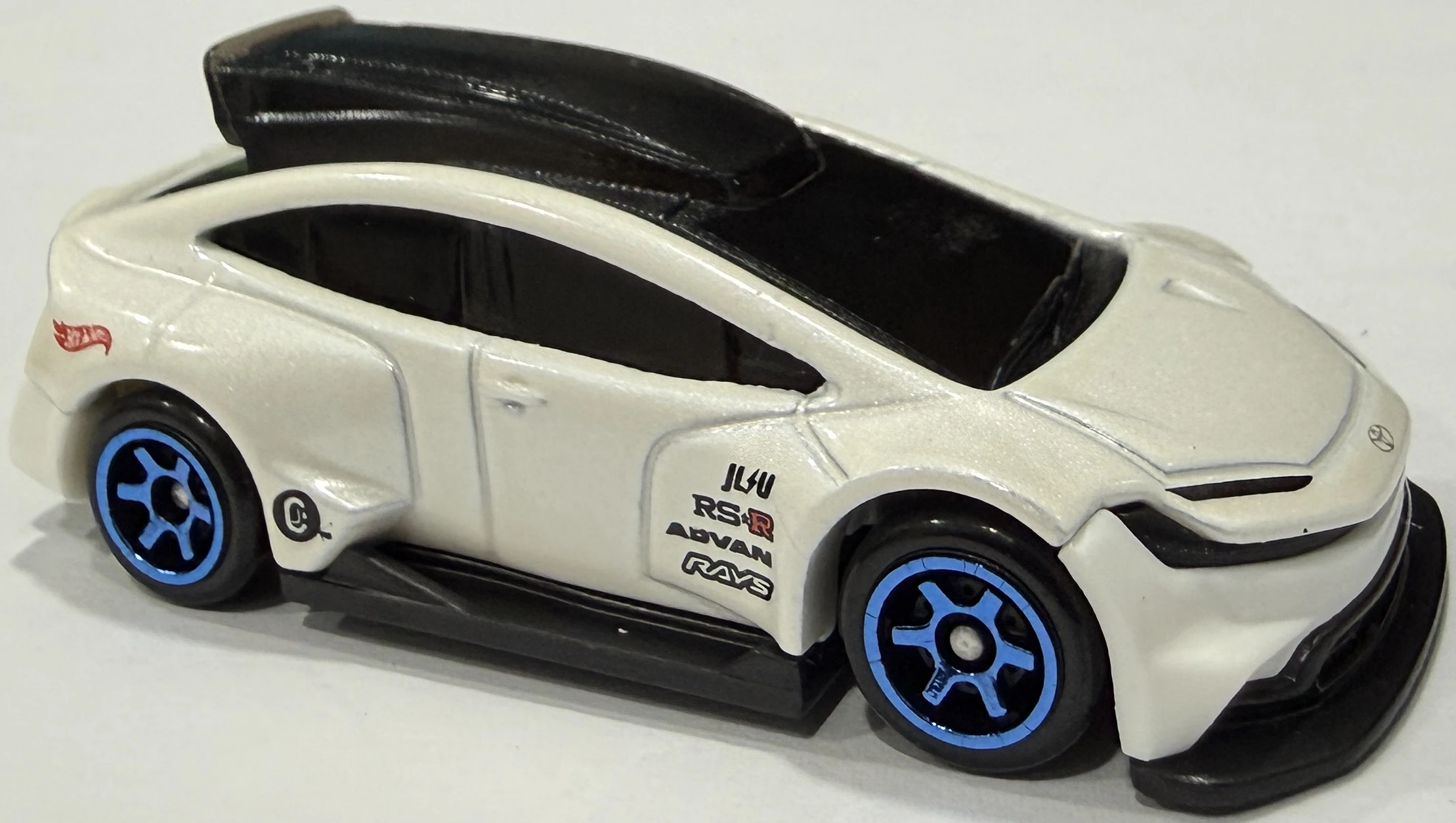 TOYOTA PRIUS CUSTOM