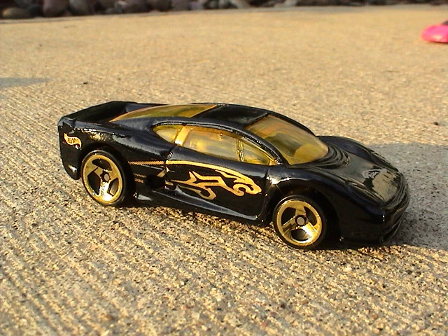 Jaguar XJ220
