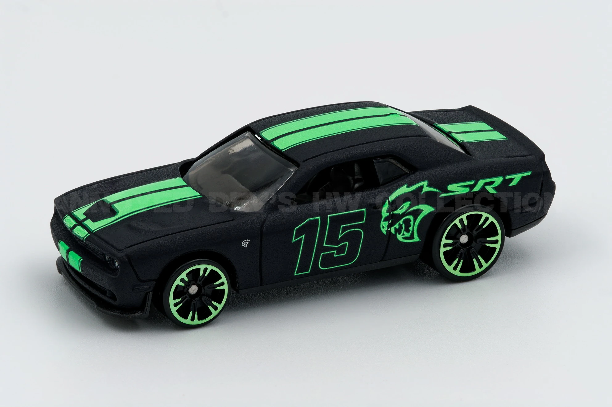 '15 Dodge Challenger SRT
