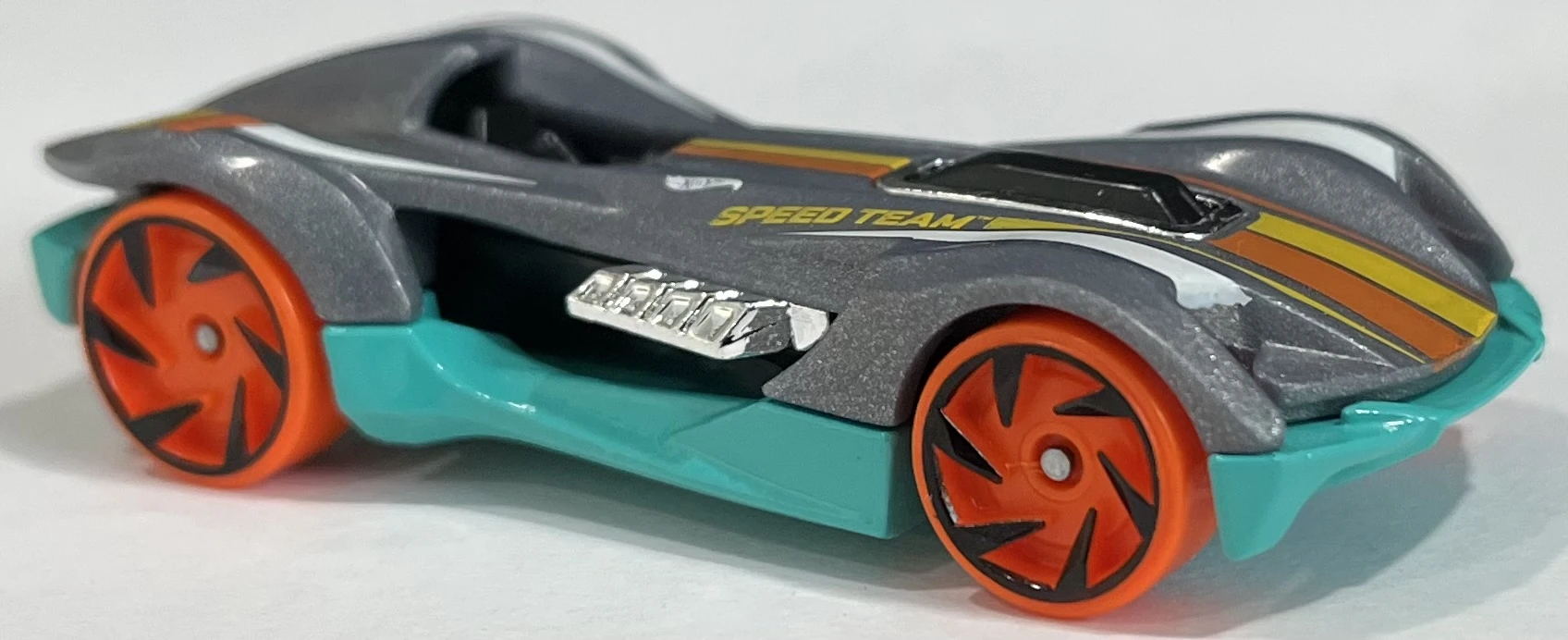 Roadster Bite
