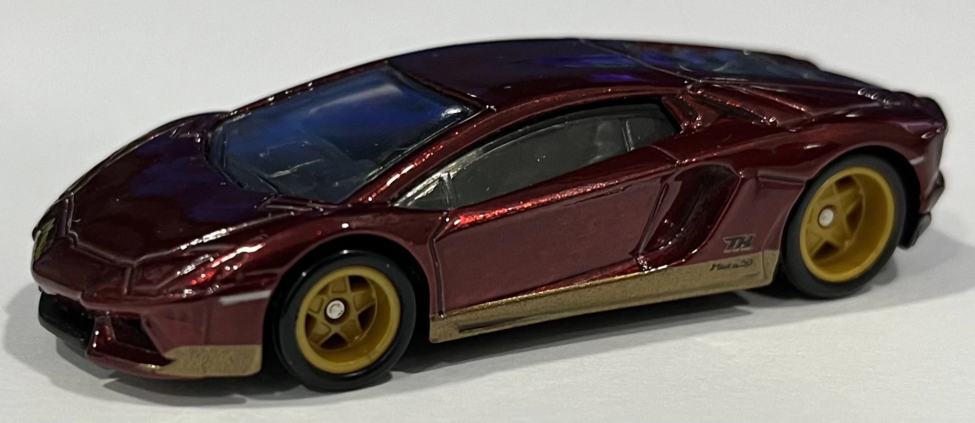 Aventador Miura Homage
