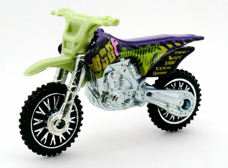 HW450F