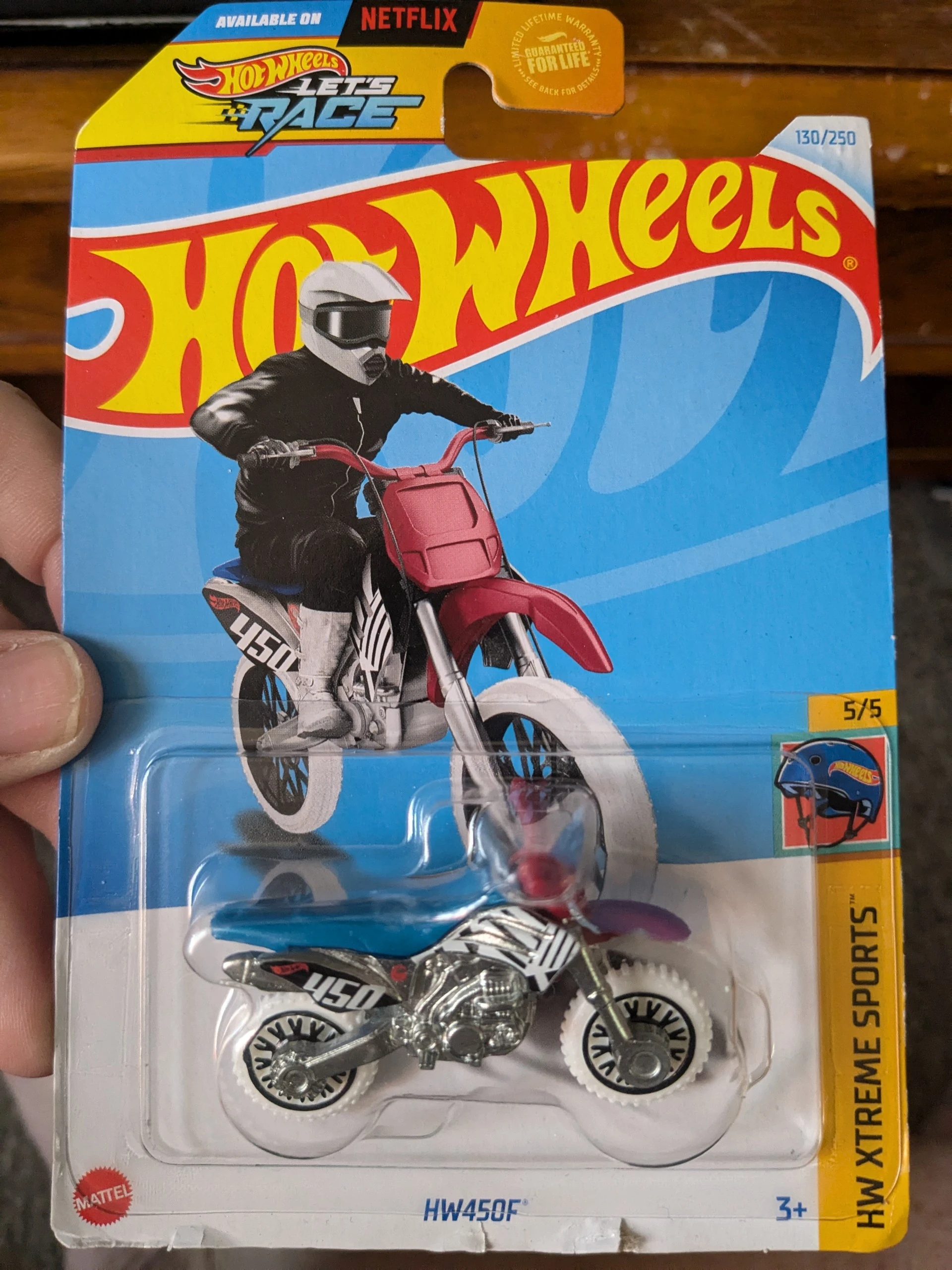 HW450F