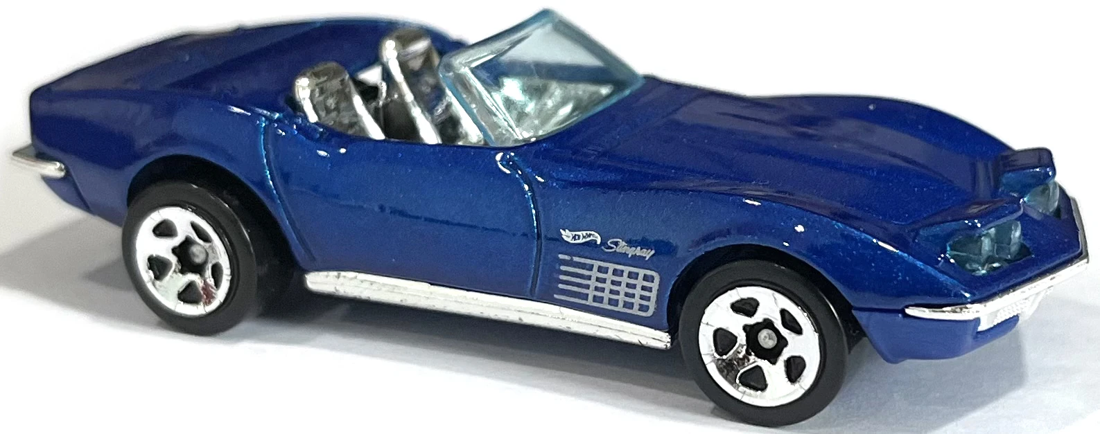 ‘72 STINGRAY CONVERTIBLE