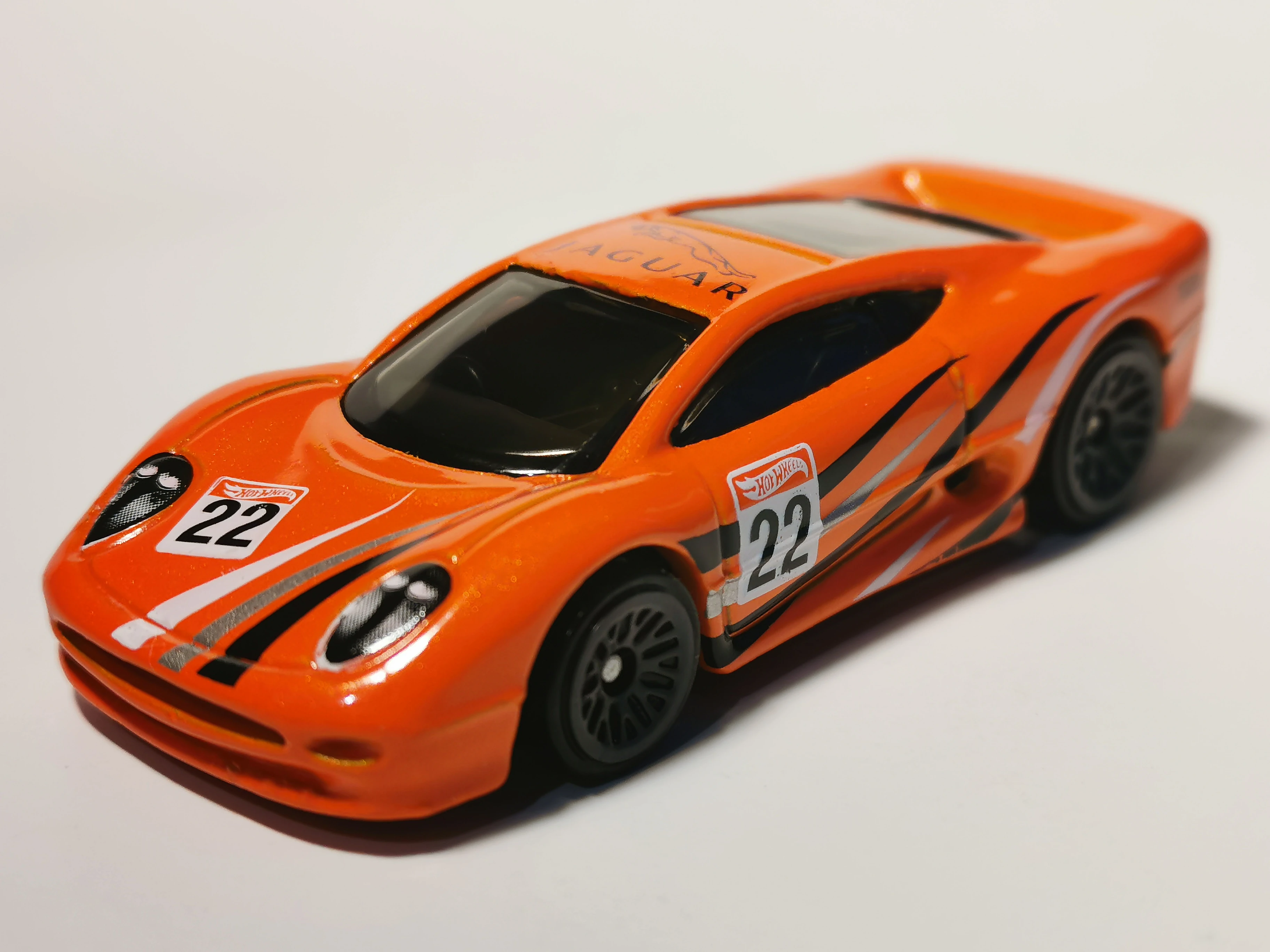 Jaguar XJ220