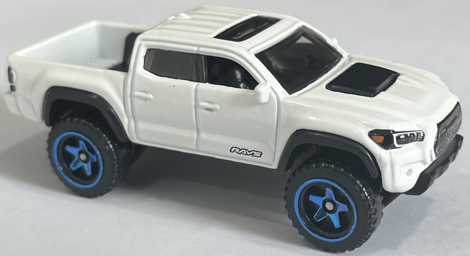 ’20 TOYOTA TACOMA