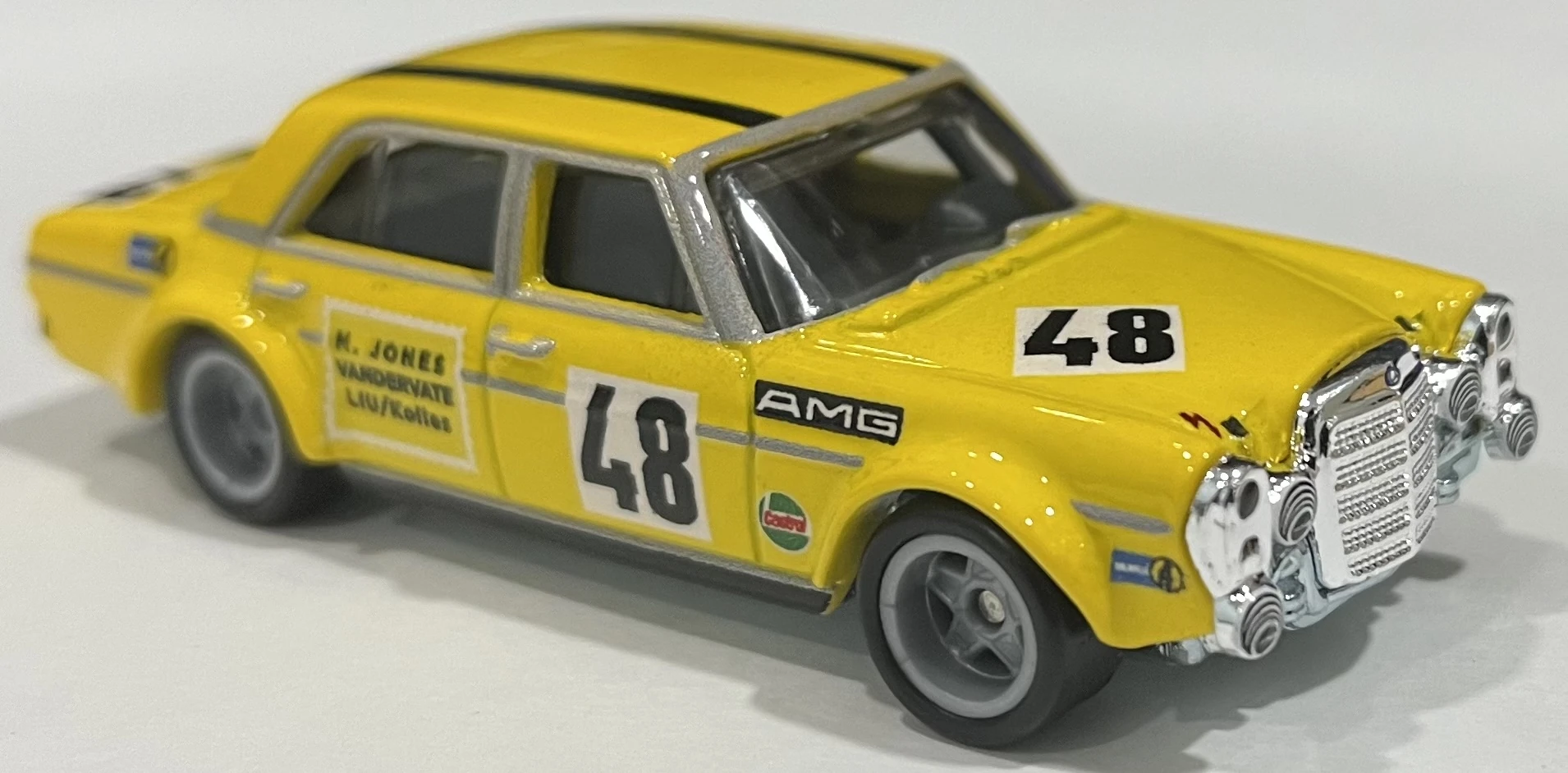 Mercedes-Benz 300 SEL 6.8 AMG