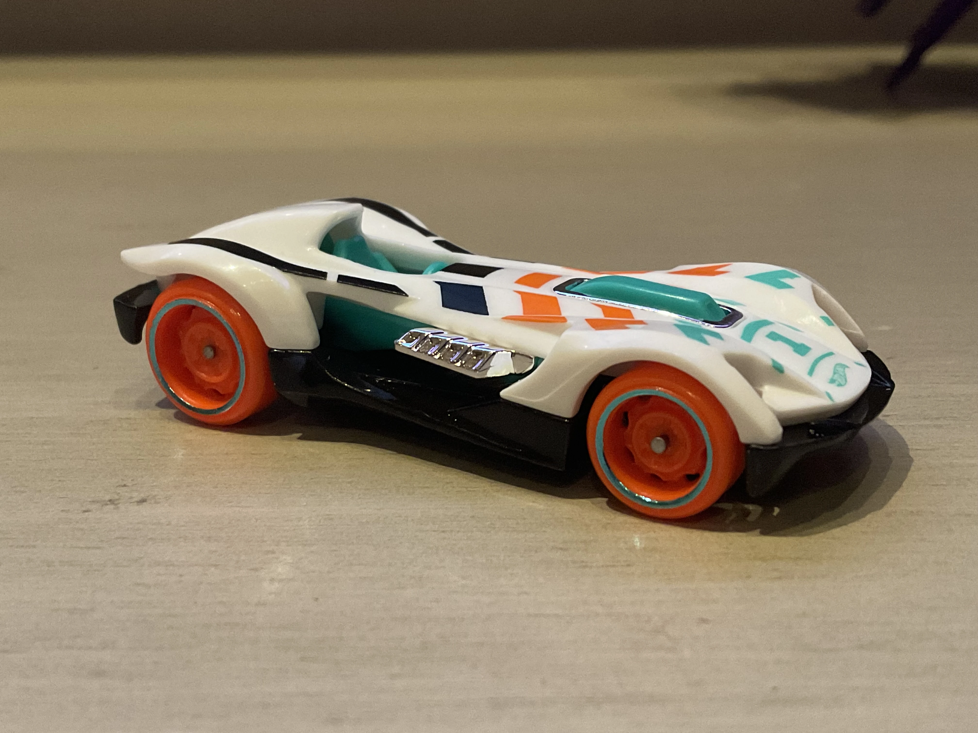 Roadster Bite