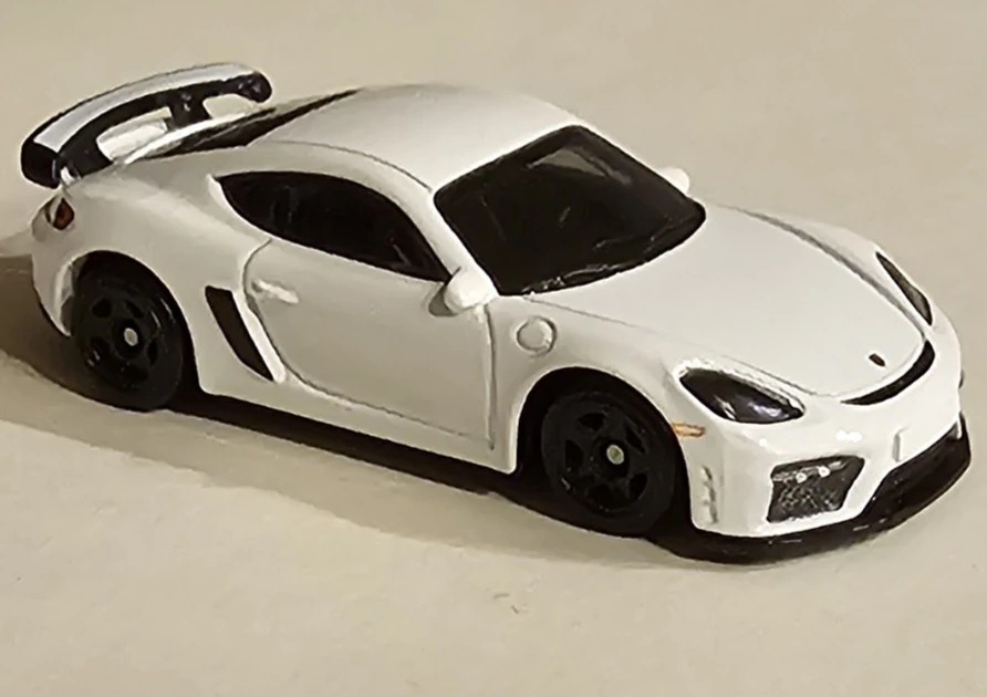 Porsche 718 Cayman GT4