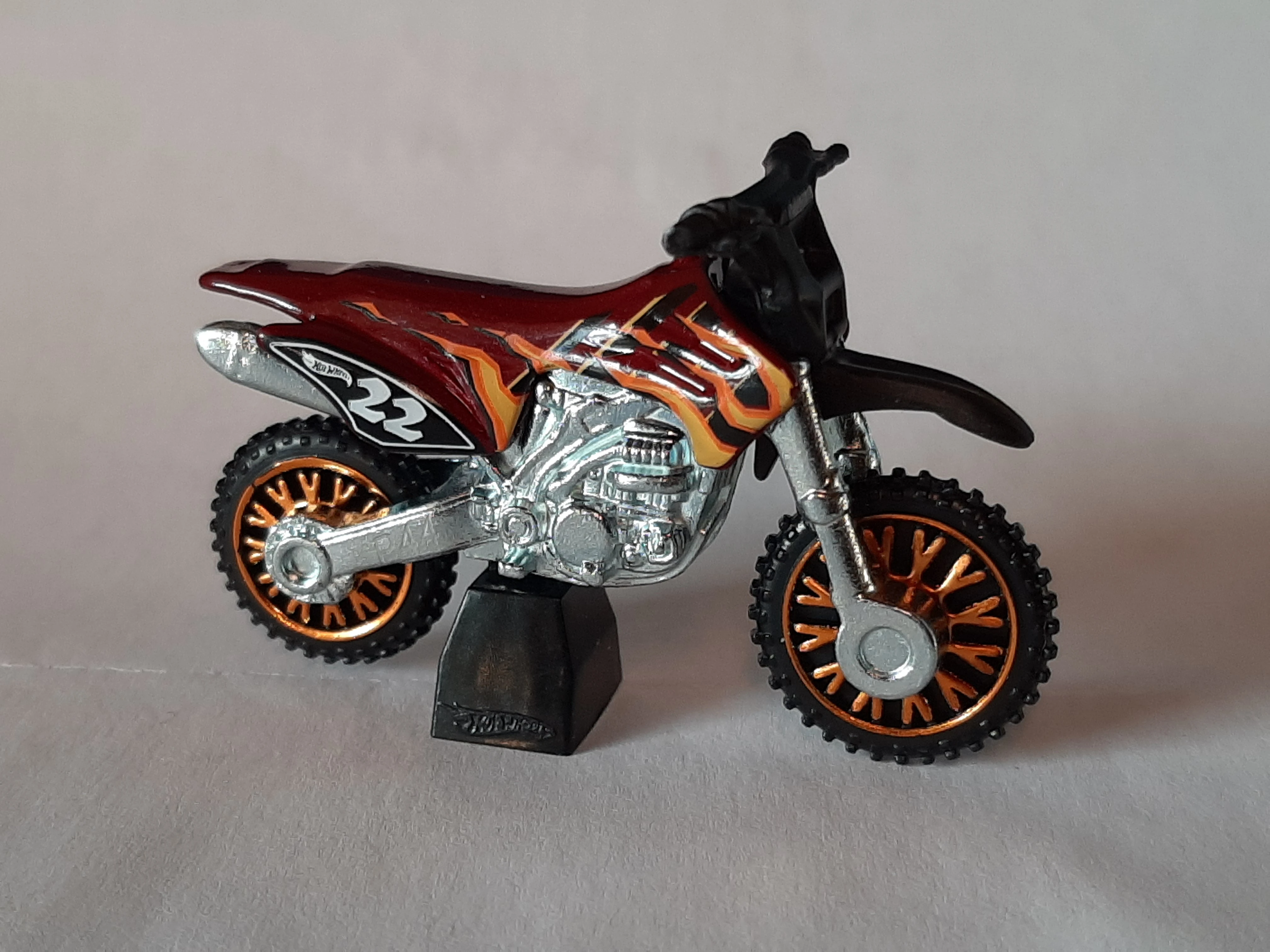 HW450F