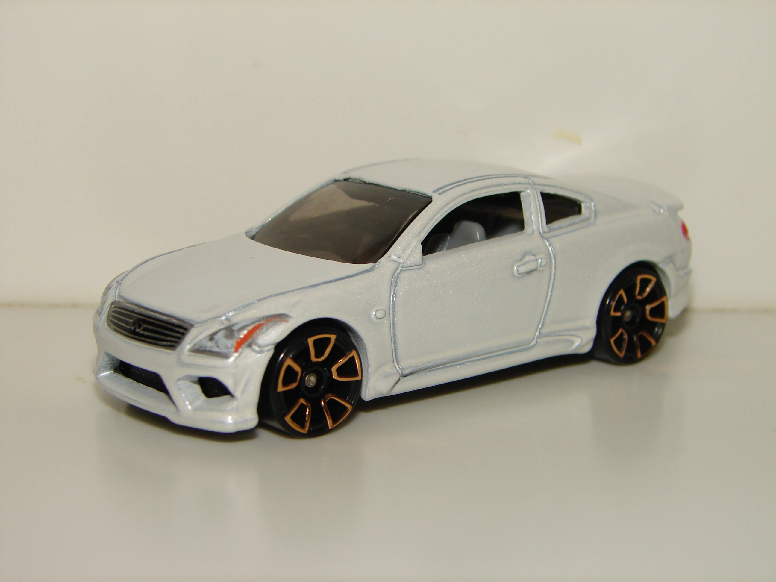 Infiniti G37