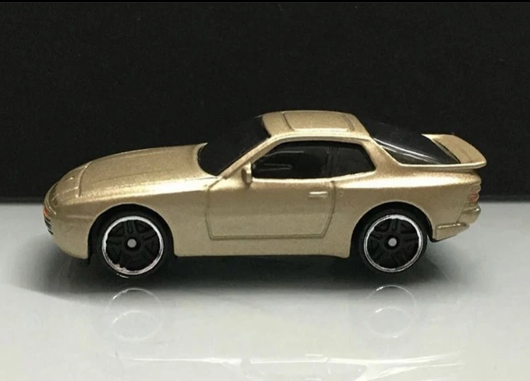'89 Porsche 944 Turbo