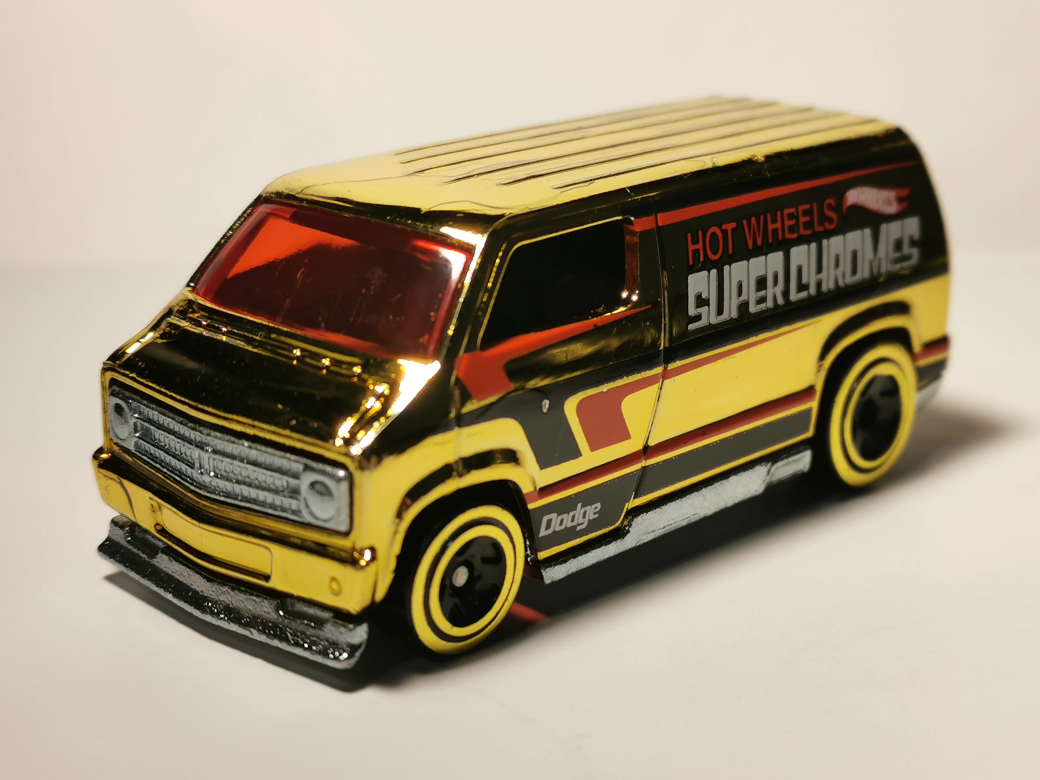 Custom '77 Dodge Van