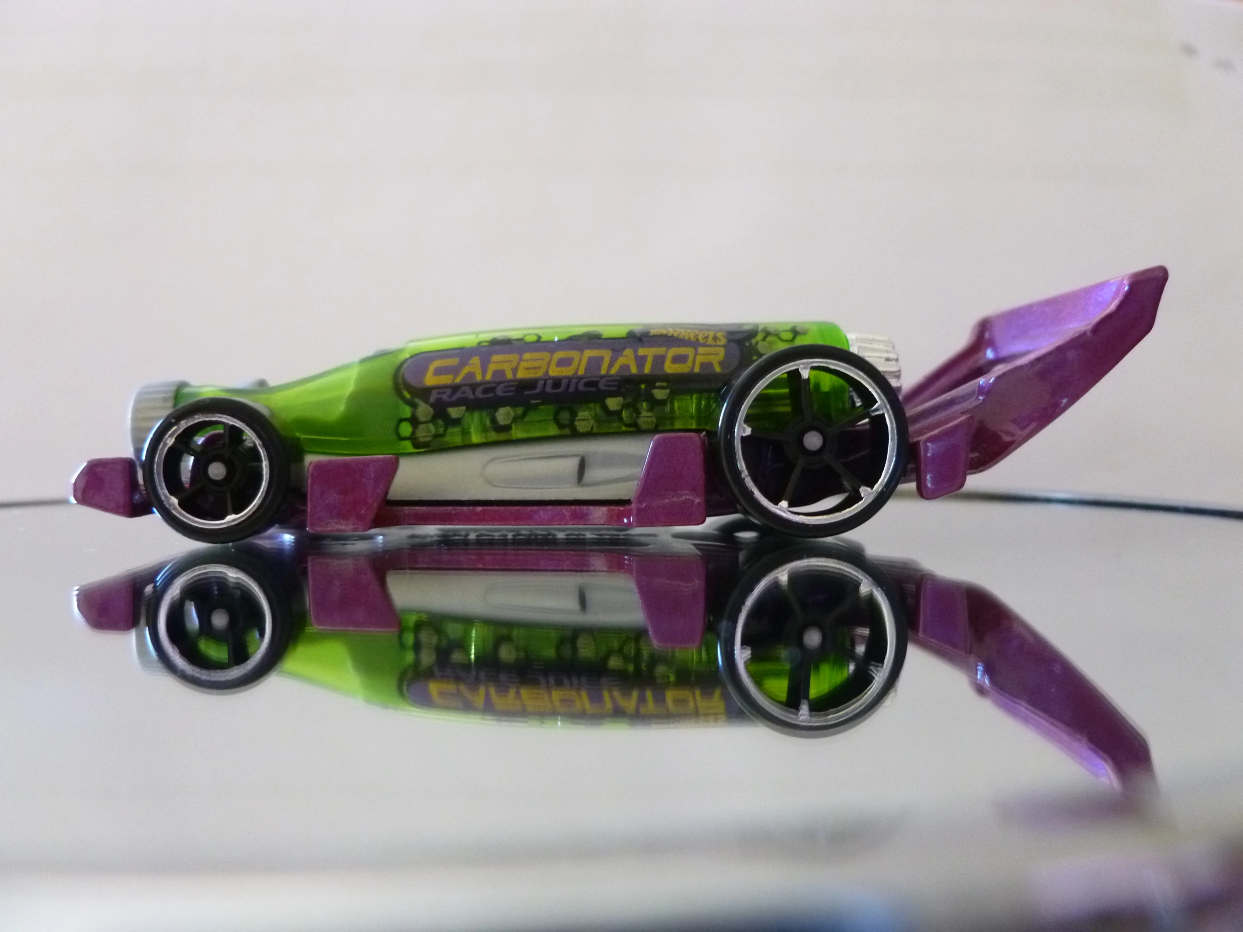 Carbonator