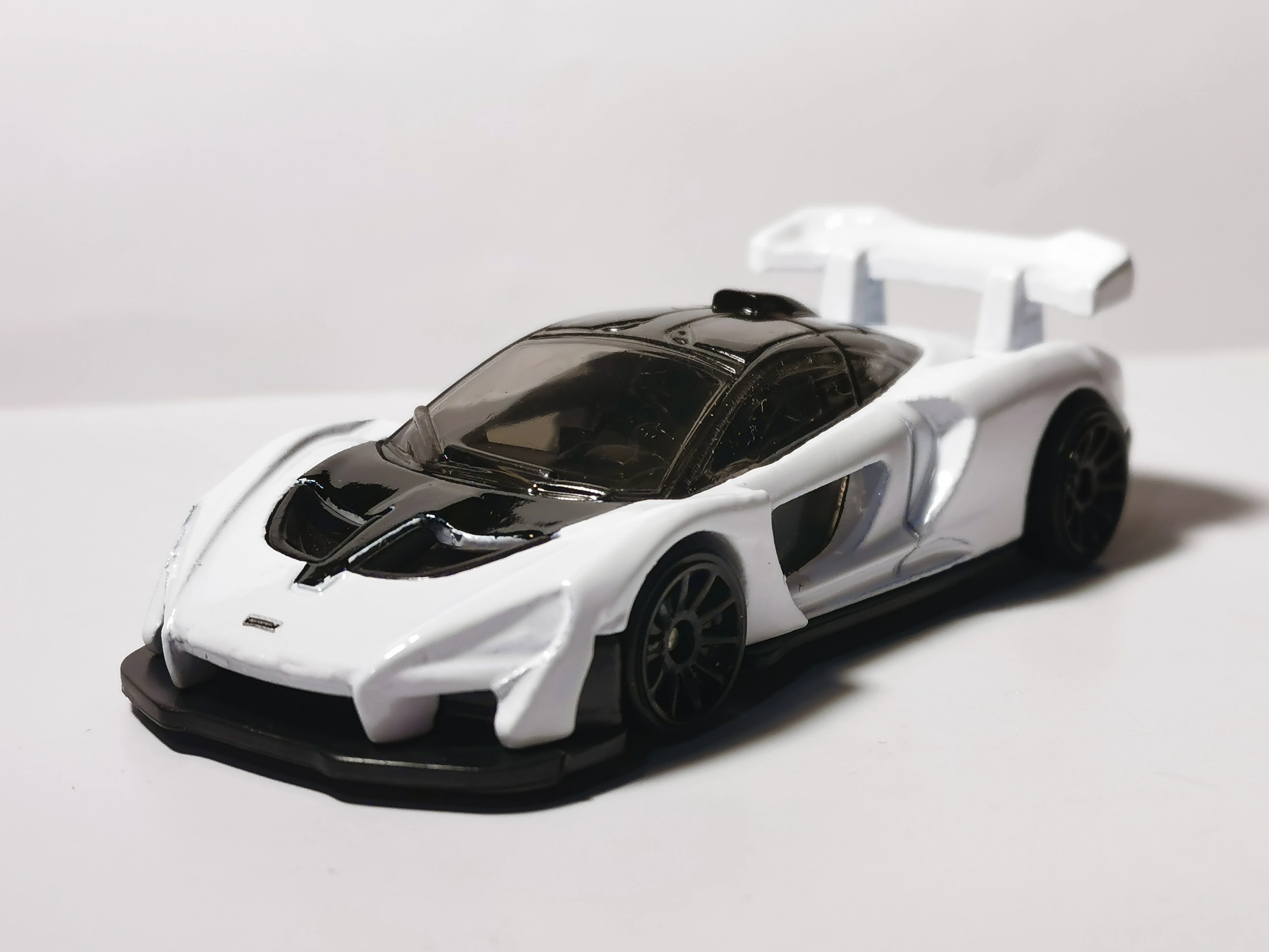 McLaren Senna